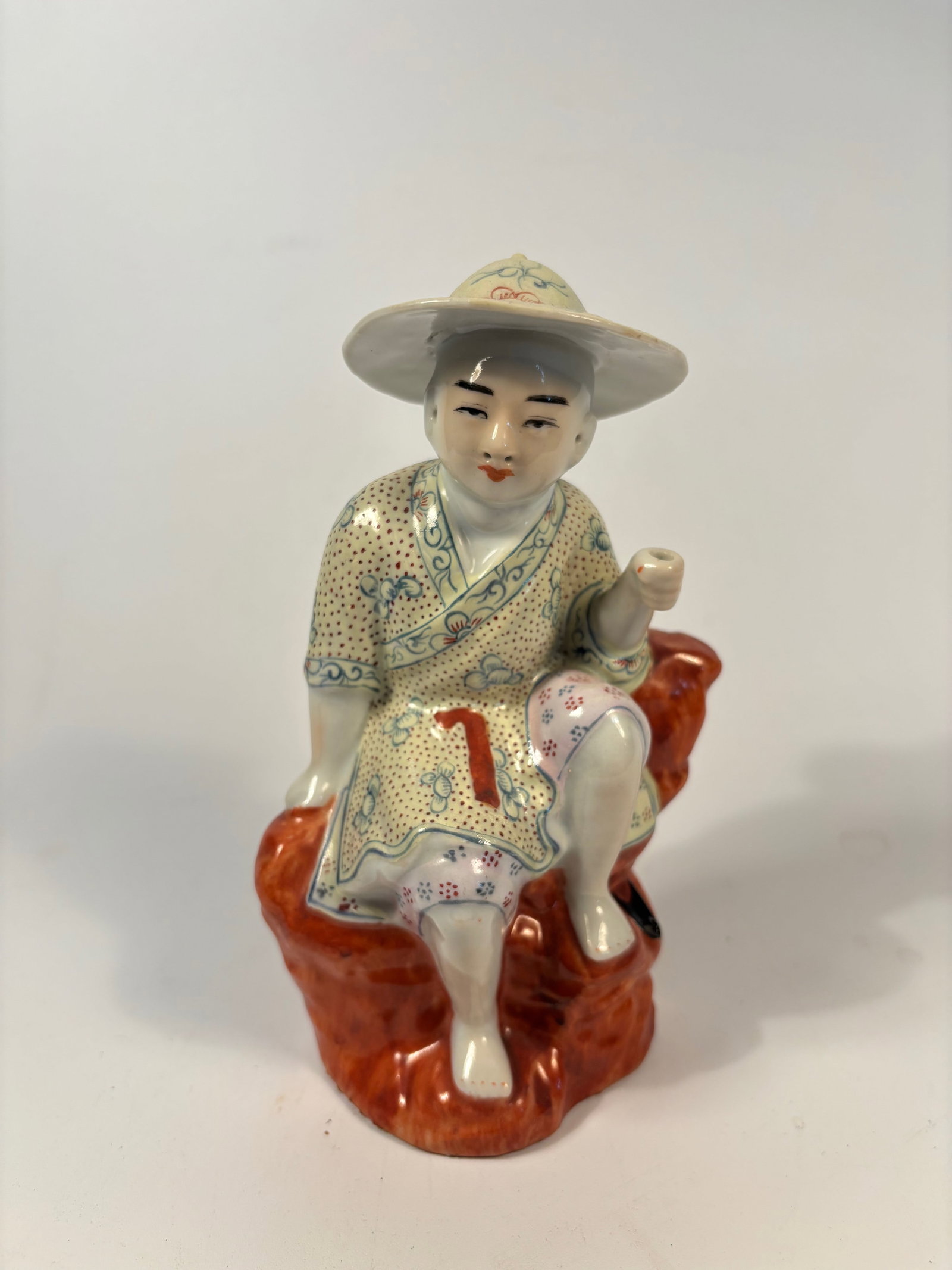 A Chinese Famille rose procelain statue (1 of 6)