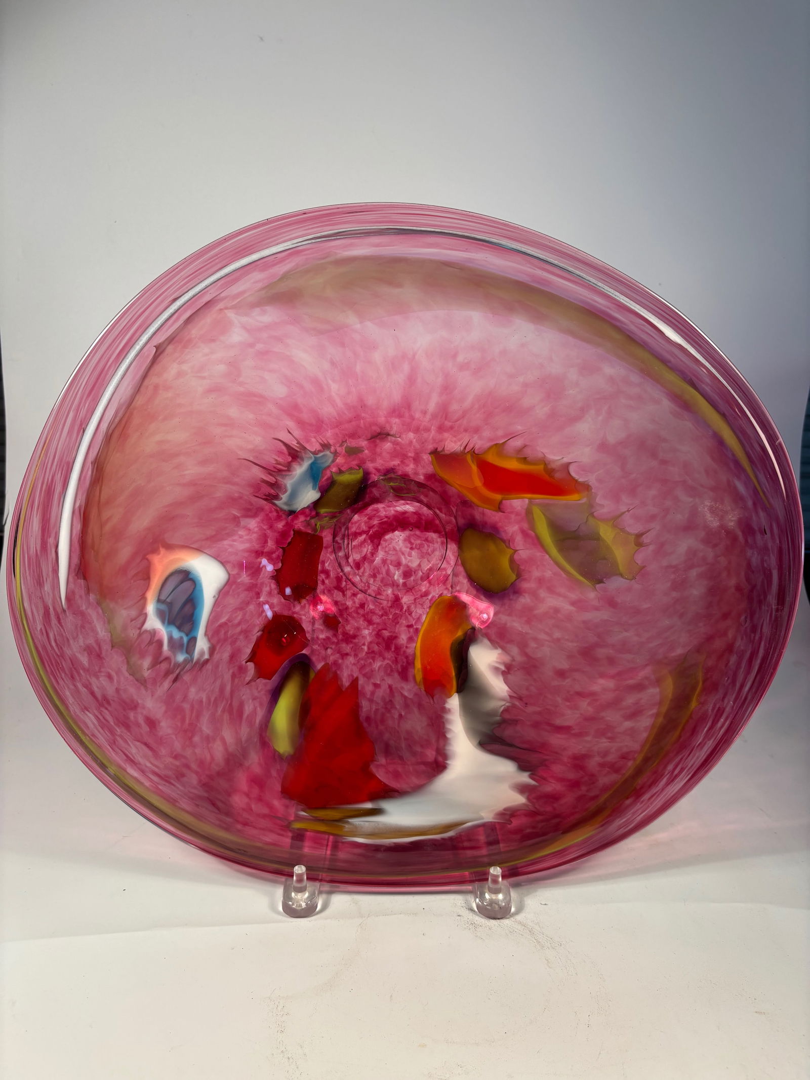 A large Signed S. Zlydic Art Glass Charger (1 of 7)