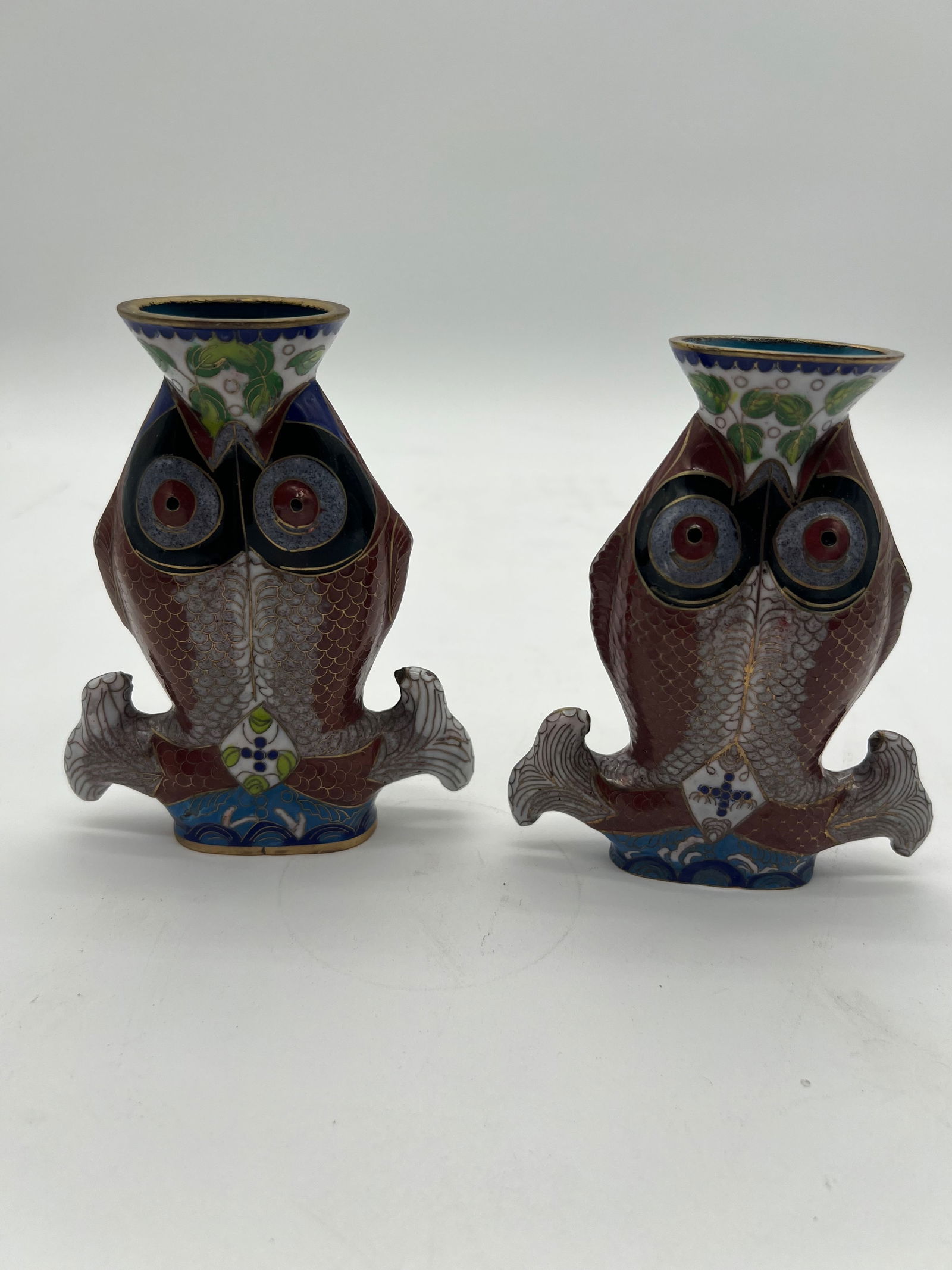 A pair of Chinese cloisonné fish statue vase (1 of 5)