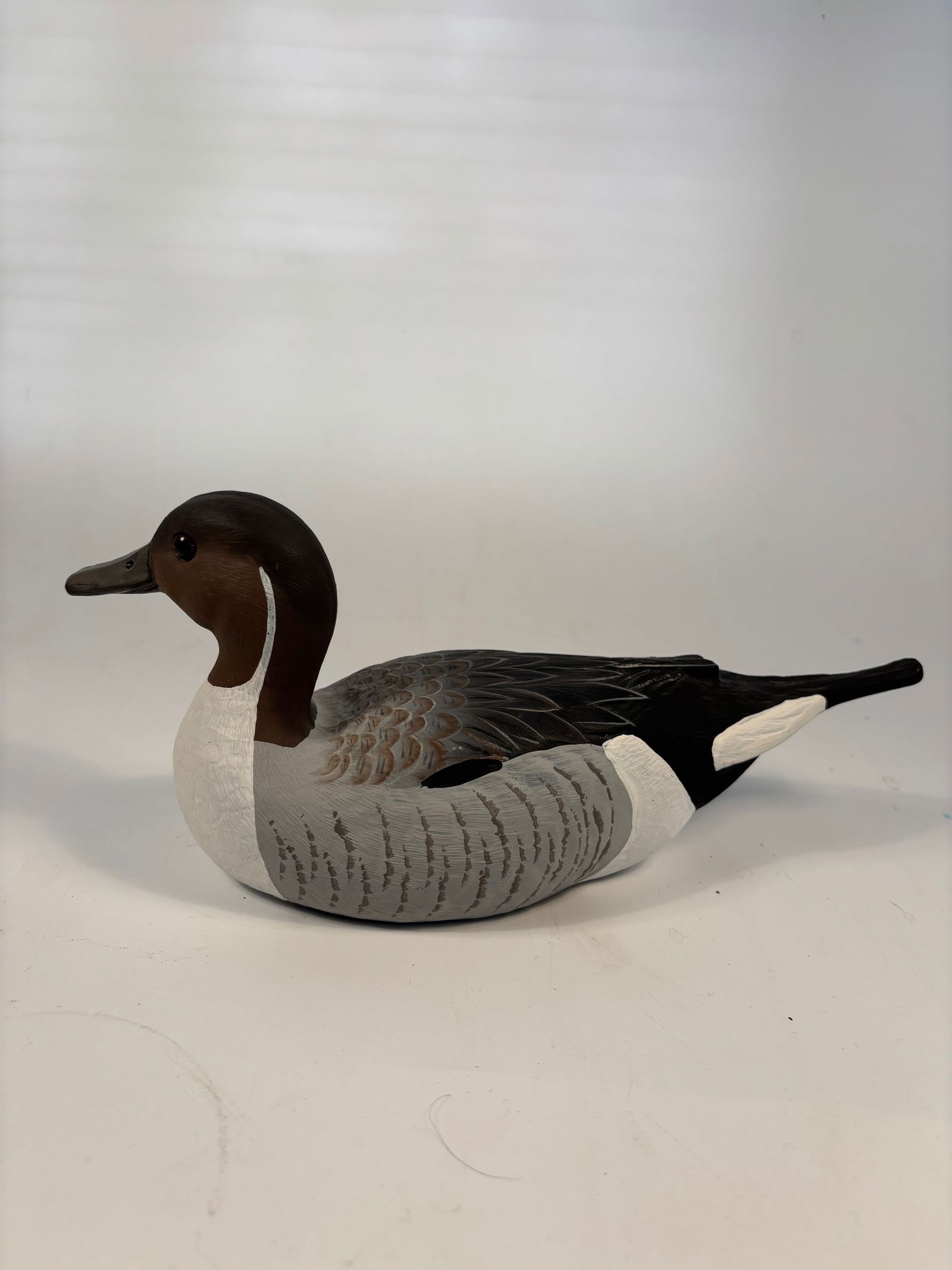 Pintail Drake Decorative decoy Carving by J. Lee, 1992 (1 of 10)