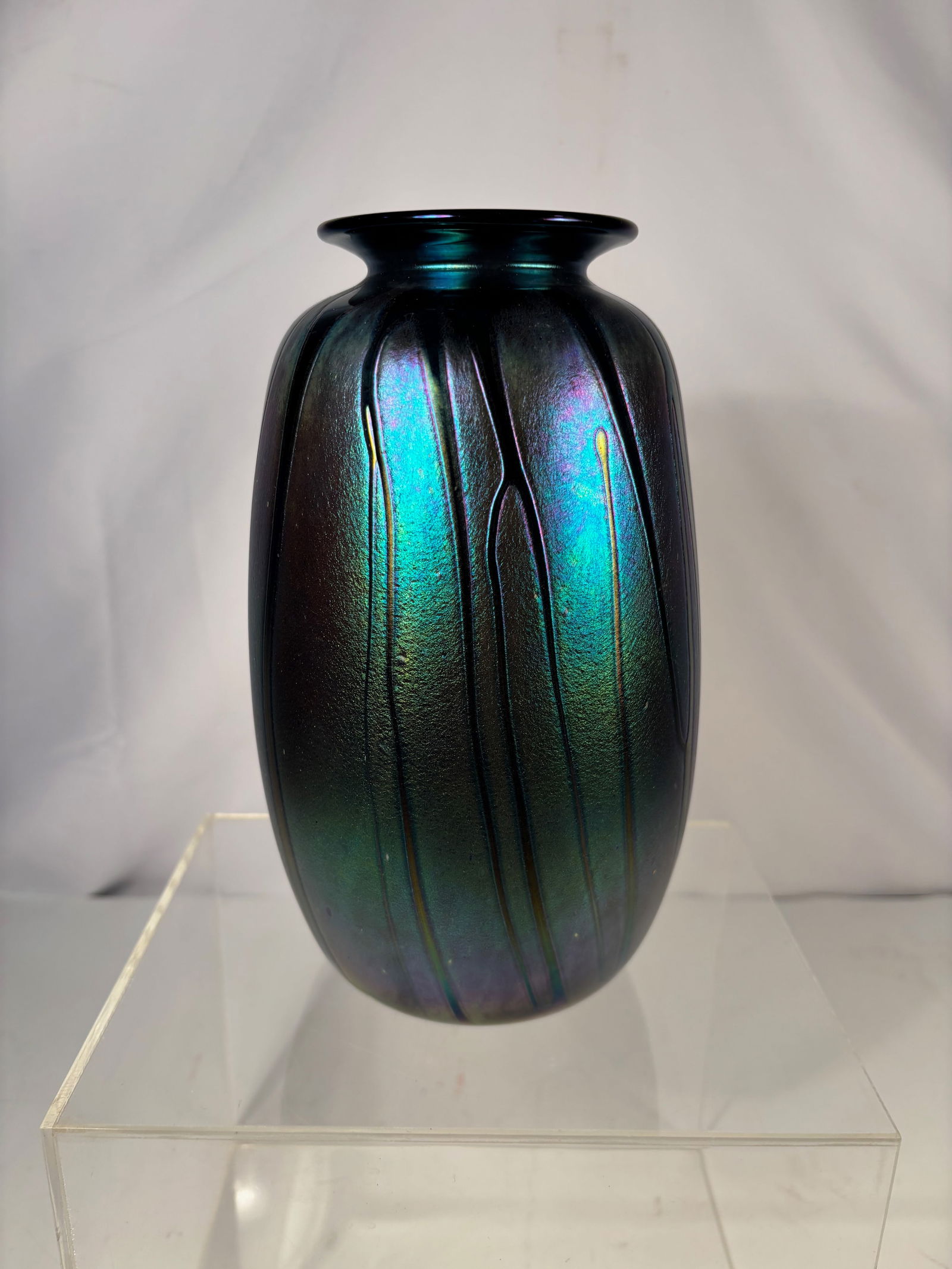 A Signed Iridescent Studio Art Glass Vase (1 of 11)