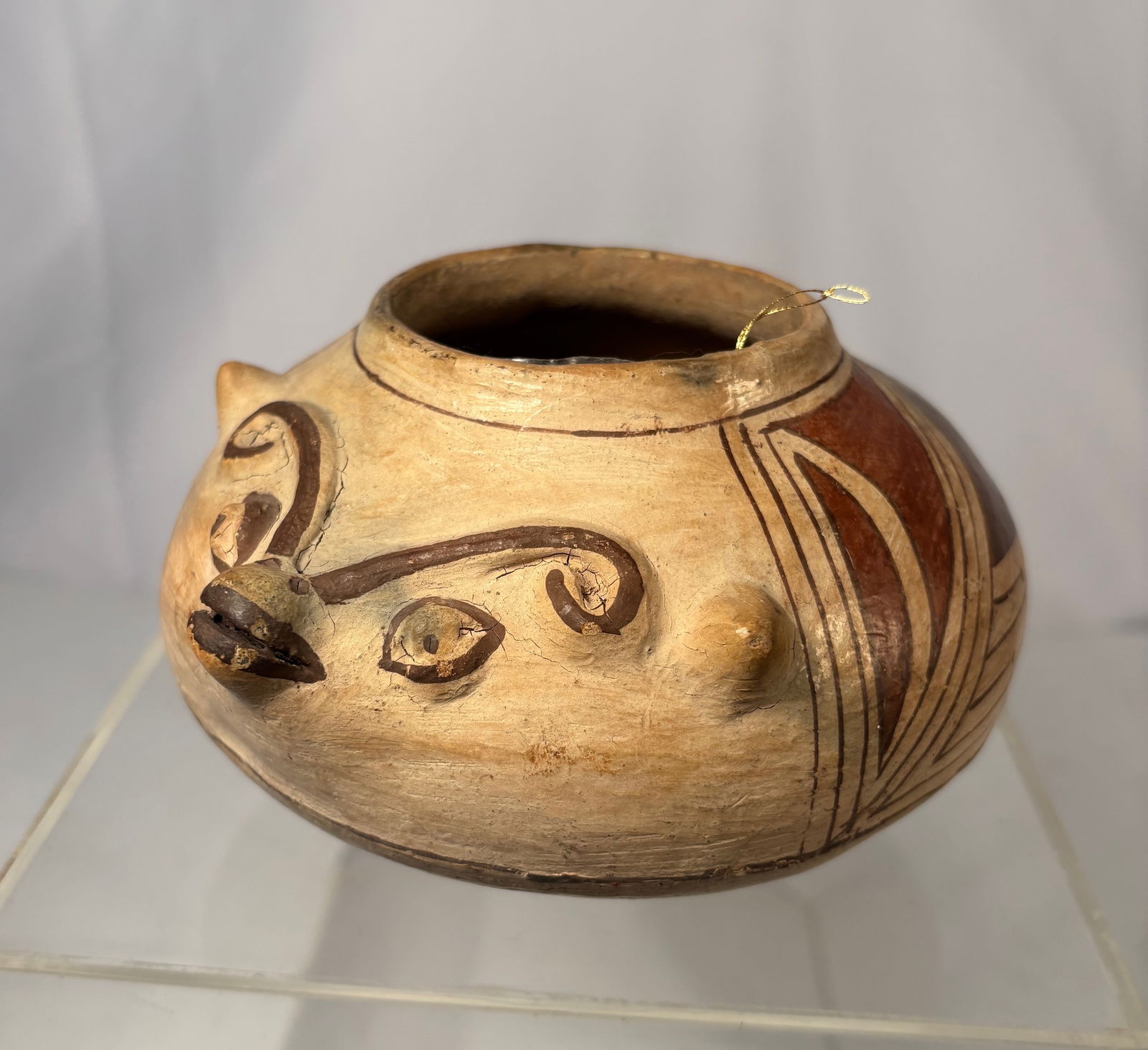 Hand-Painted CASA GRANDES & MAYAN STYLE POT with Applied Lizard Motifs By Olivia López Quezada (1 of 11)