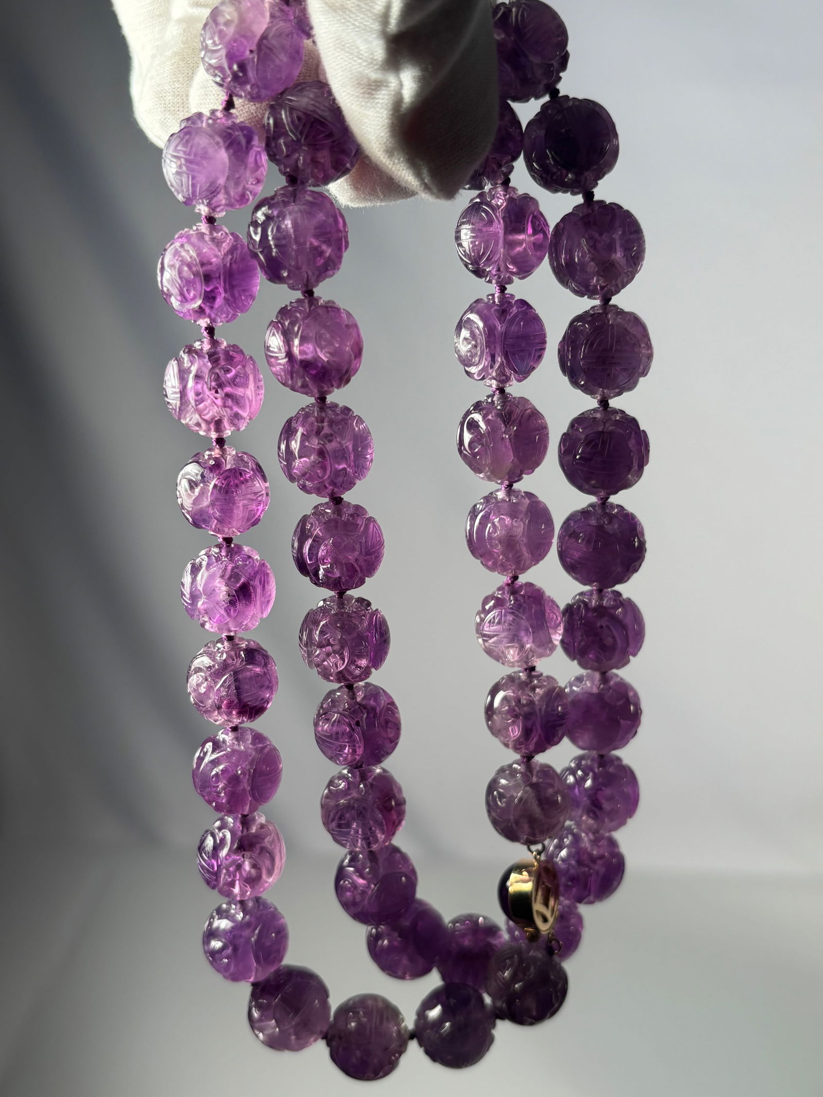 A Chinese Carved Amethyst Bead Necklace, 14.5mm Beads, 14K Gold Clasp (1 of 10)