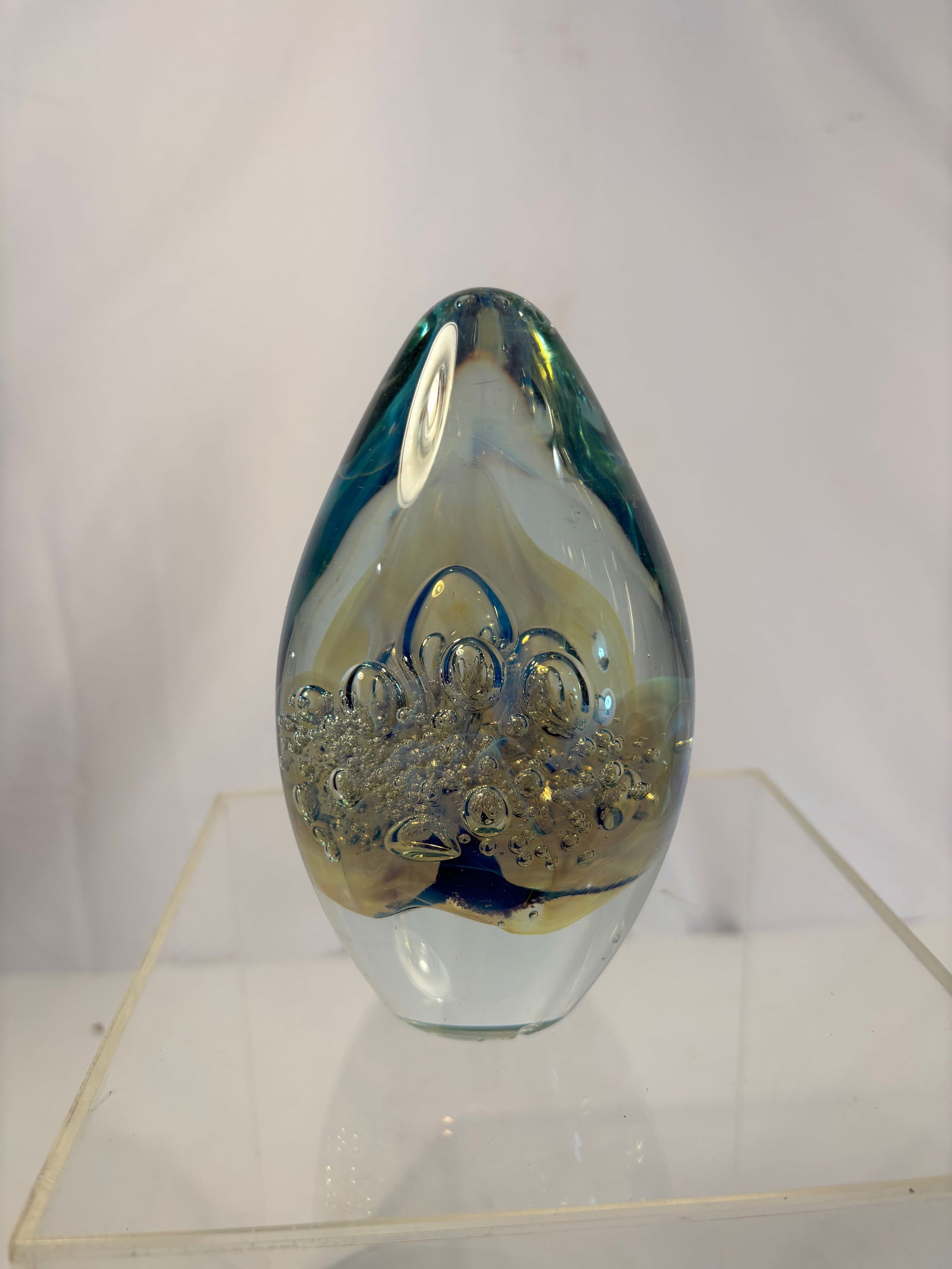 A Signed Robert Eickholt Hand-Blown Art Glass Paperweight, 2002 (1 of 9)
