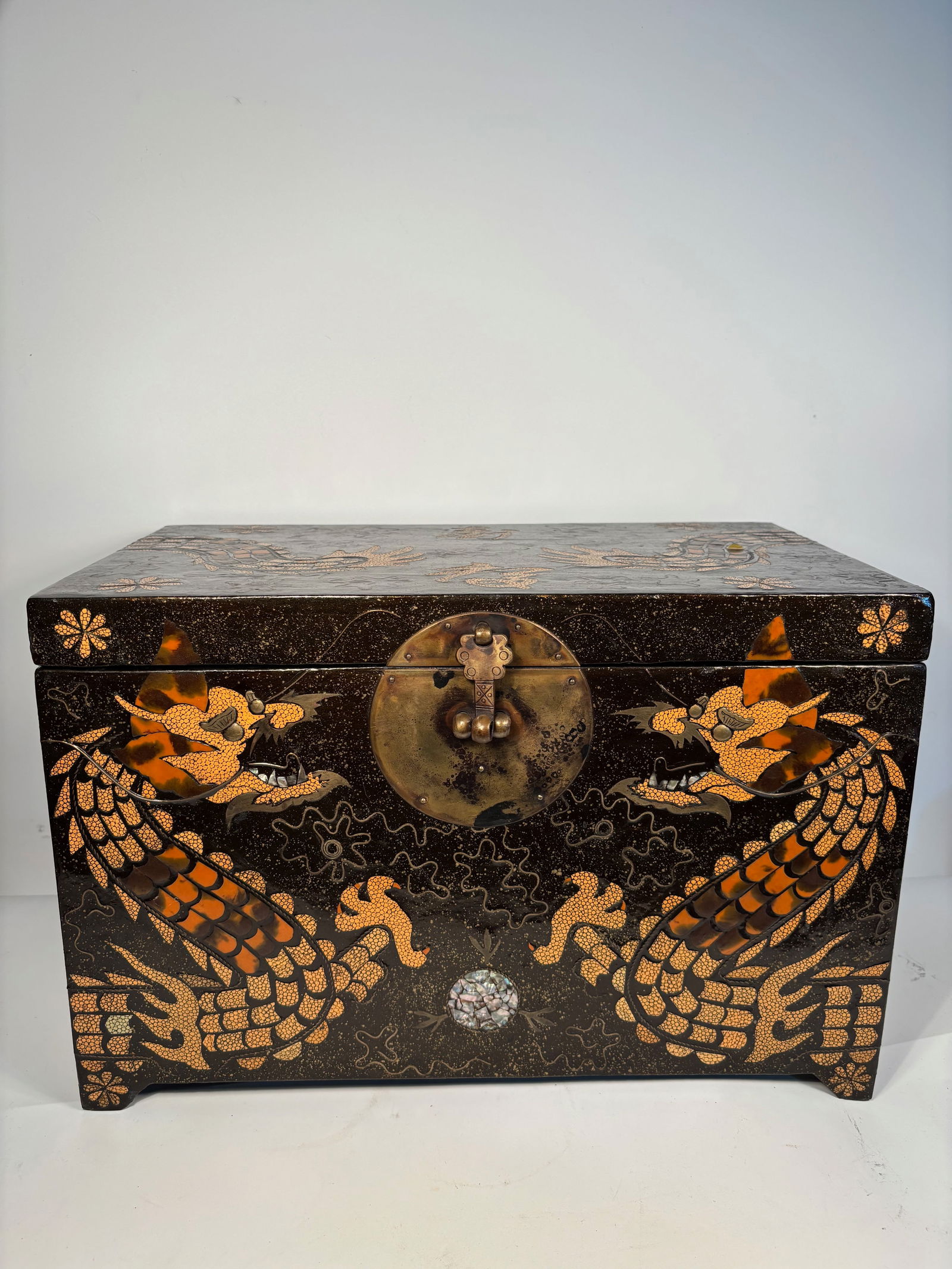 A Korean Mother-of-Pearl Inlaid Lacquer Box with Twin Dragons (1 of 15)