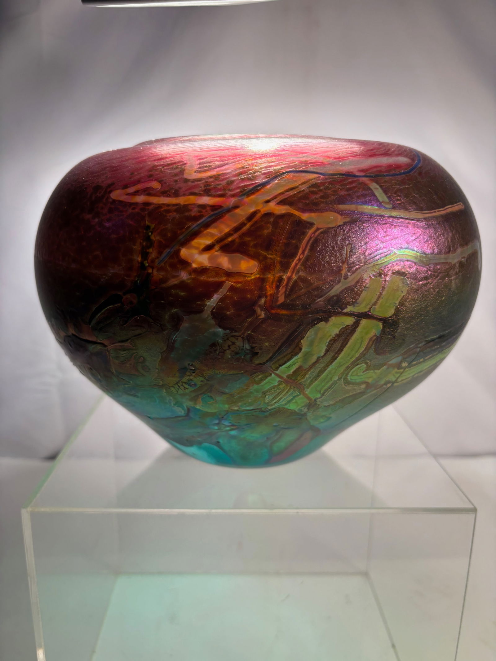 A Bruce Freund (American), Signed Iridescent Art Glass Vessel 1999 (1 of 14)