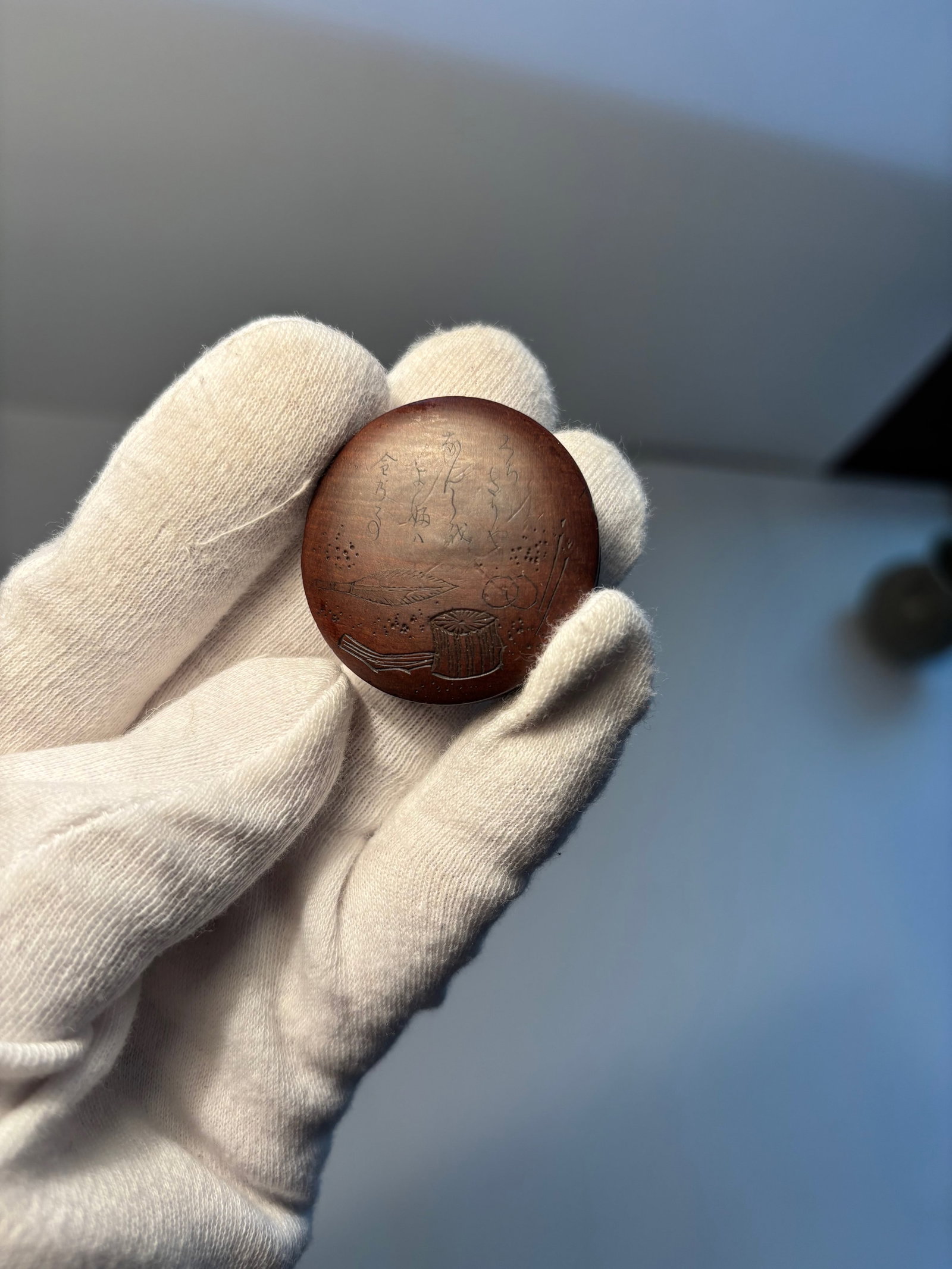 A Japanese boxwood carved netsuke with signature: Edo period (1603-1868), . The property of a Private Collector.Dimensions?3.5cm (1 3/8in)