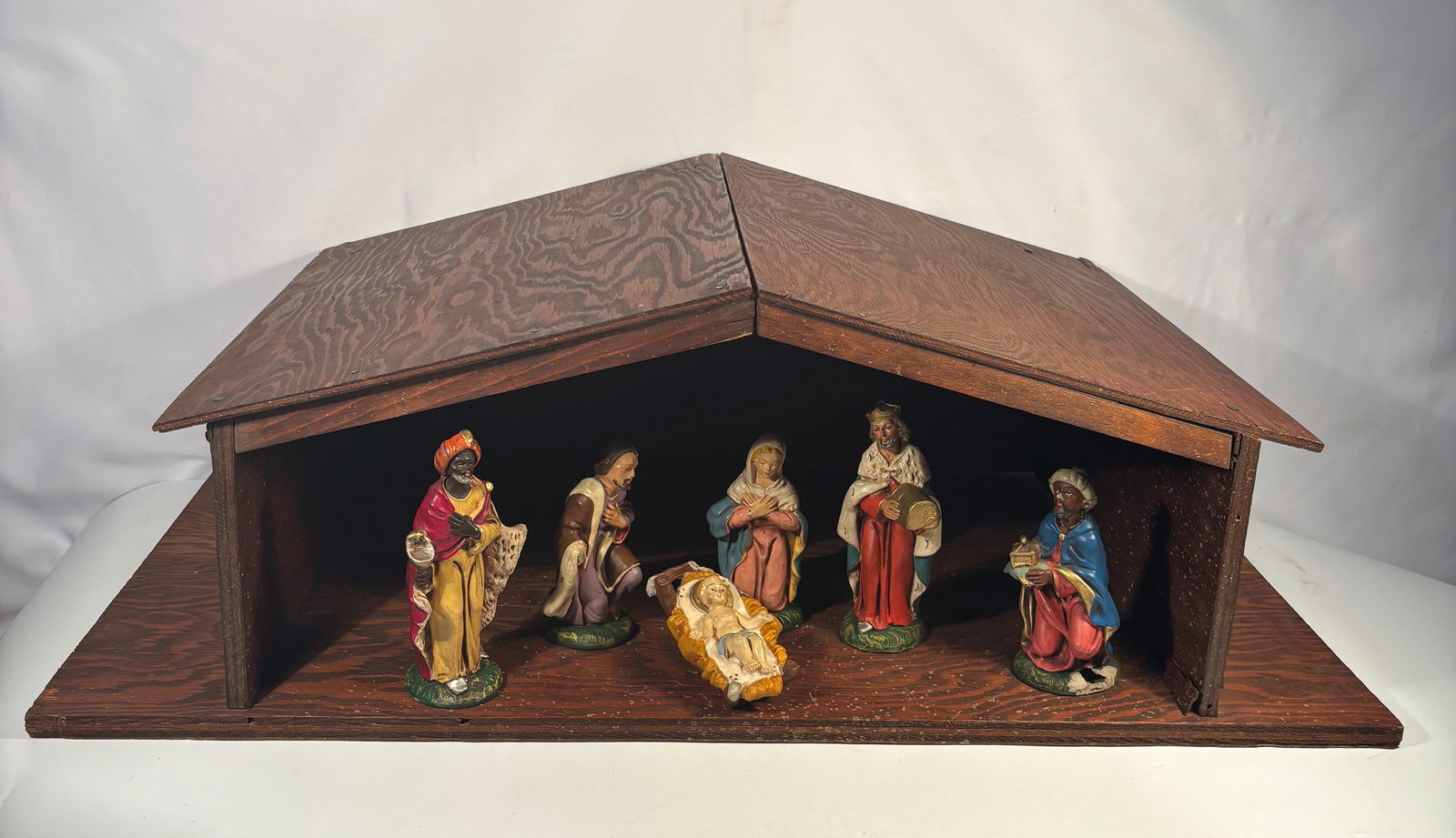 Vintage Handcrafted Christmas Nativity Set with Baby Jesus and Wooden Stable (1 of 20)