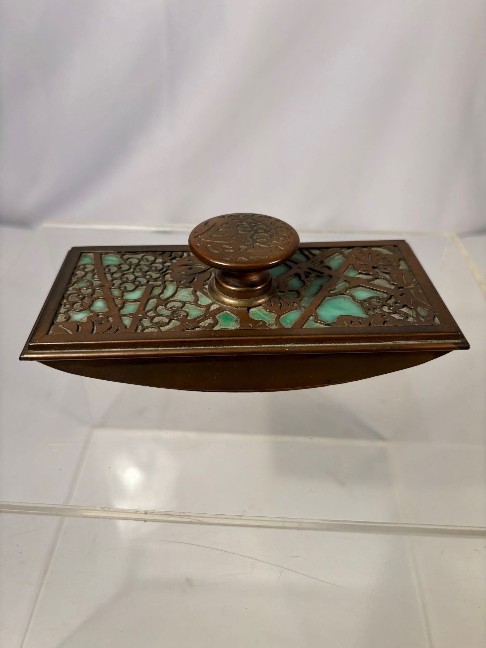 A Tiffany Studios New York Grapevine Gilt Bronze Rocker Blotter with Green Favrile Glass, No. 995 (1 of 8)