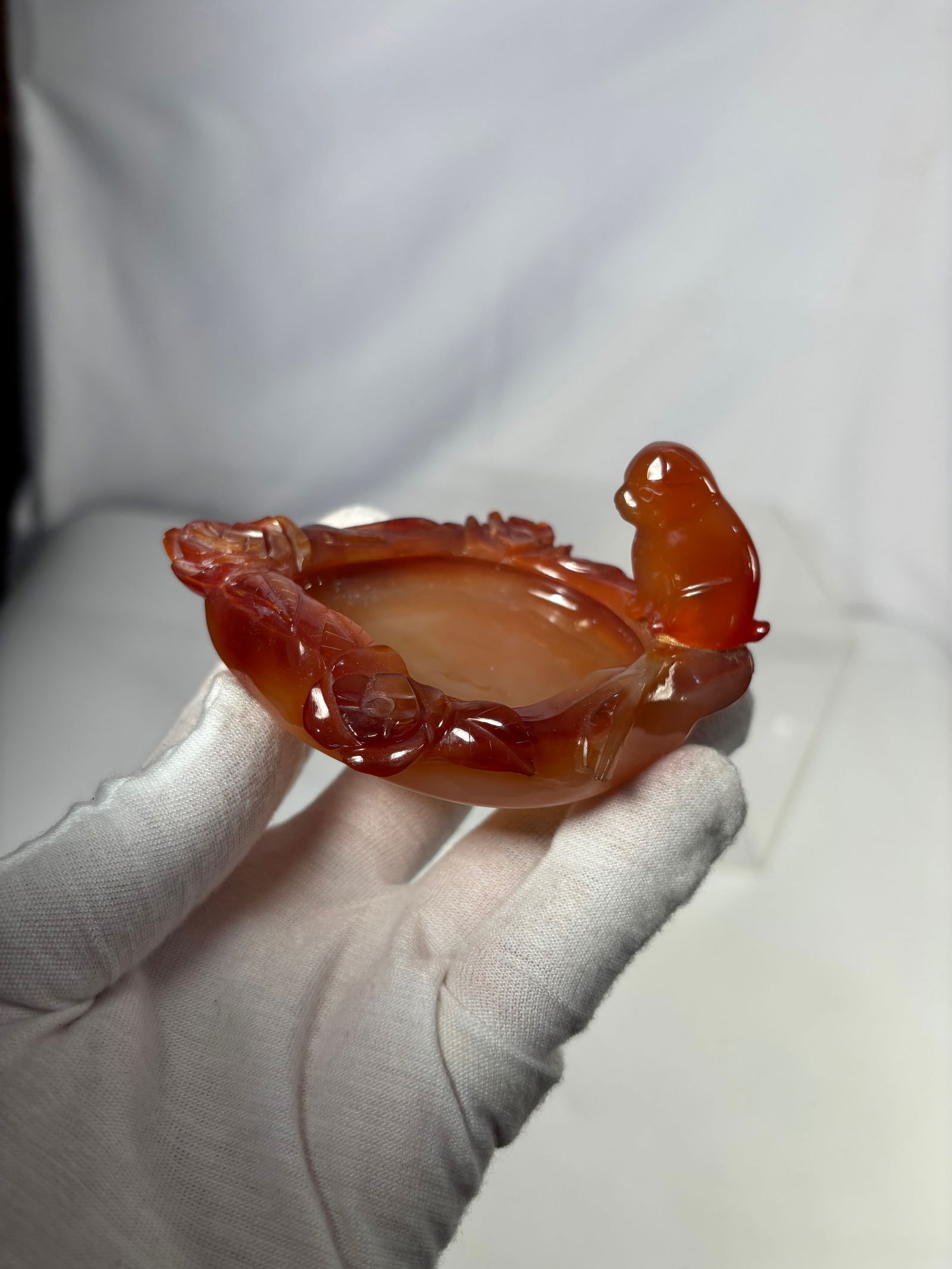 A Chinese Carved Red Agate Brush Washer with Monkey and Foliage Motif (1 of 11)