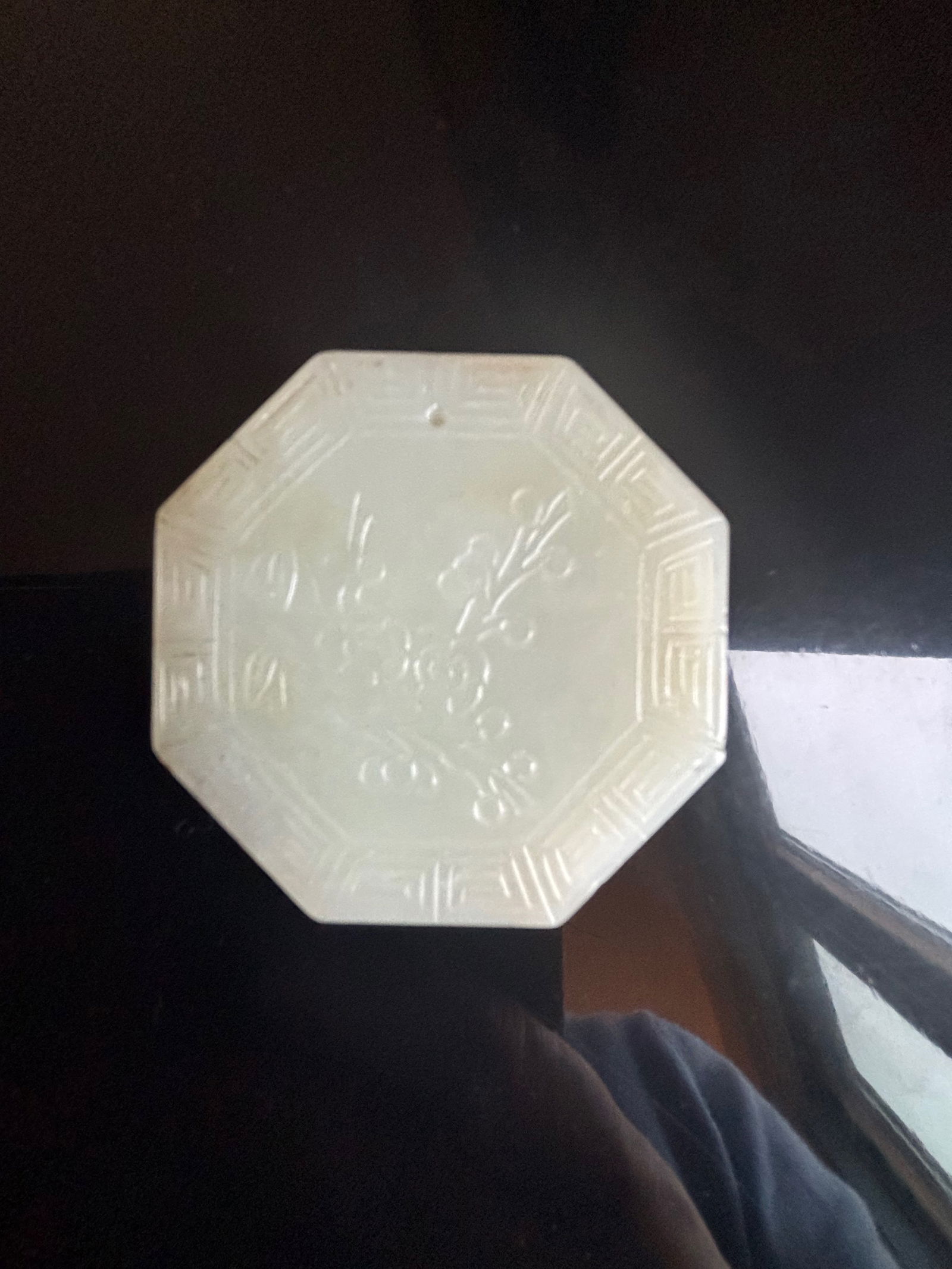A CHINESE OCTAGONAL SHAPE WHITE NEPHRITE JADE PLAQUE - 9
