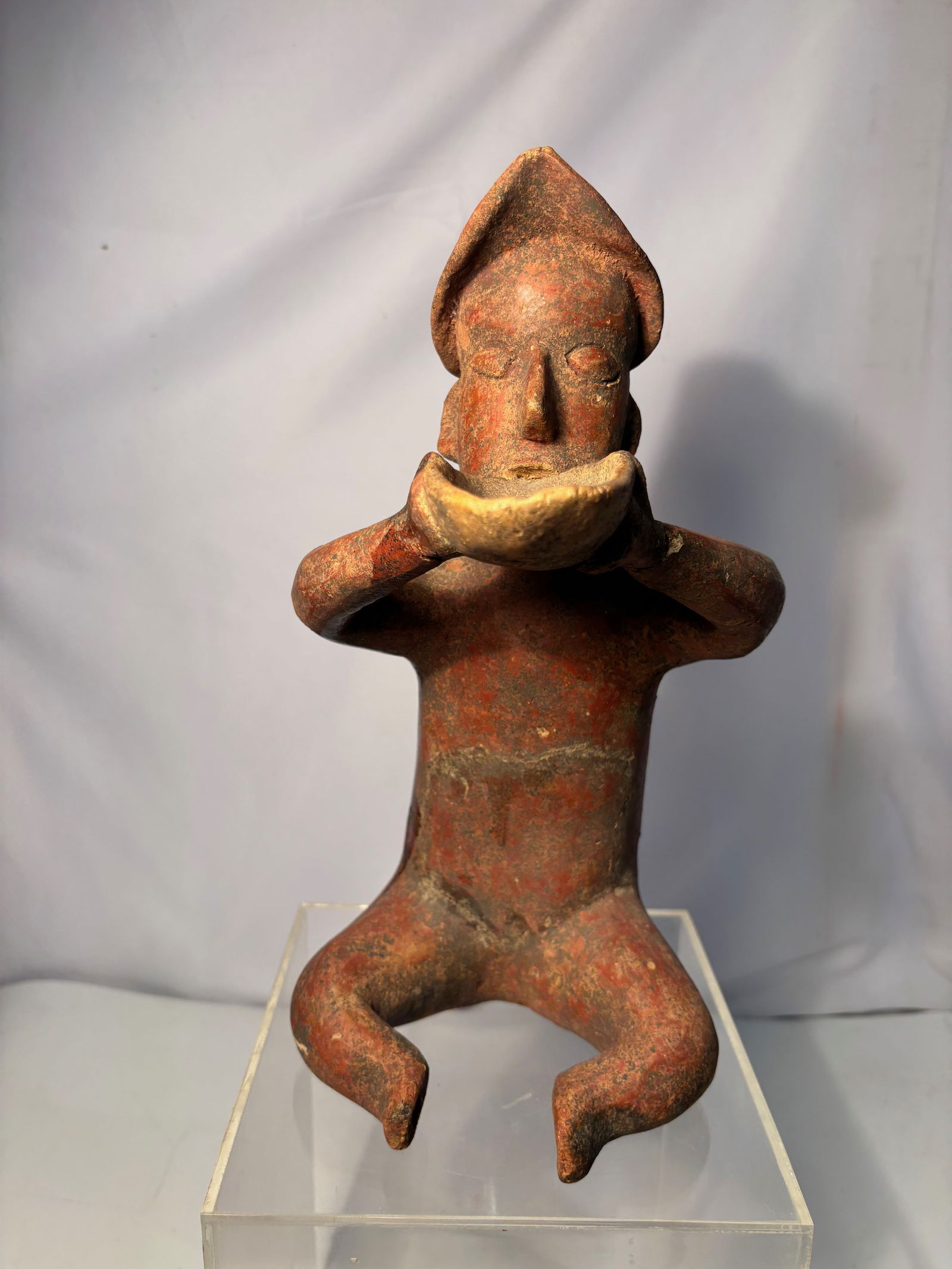 A Pre-Columbian Style Terracotta Seated Figure (1 of 10)