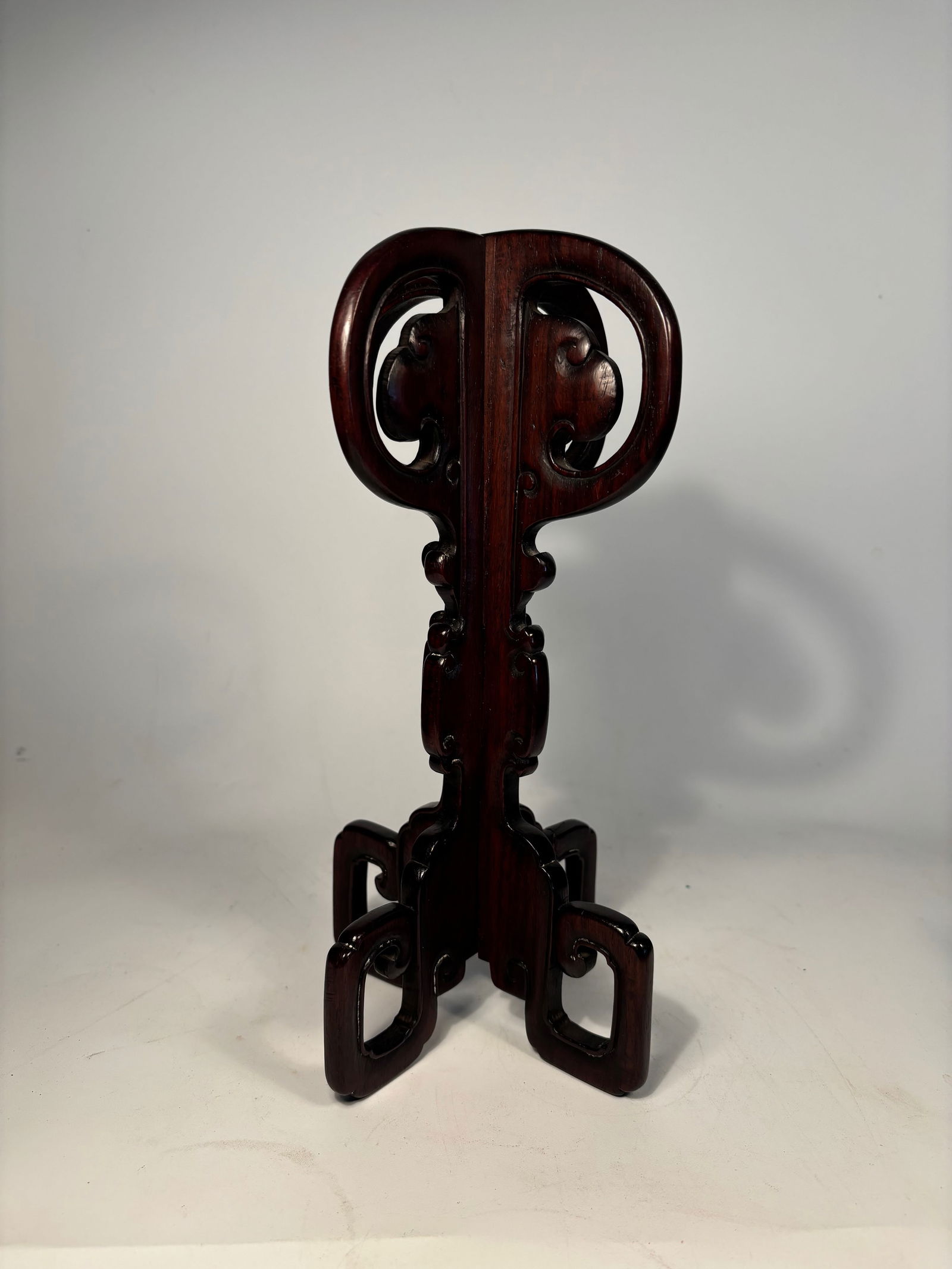 A Chinese Carved Rosewood Hat Stand (1 of 12)