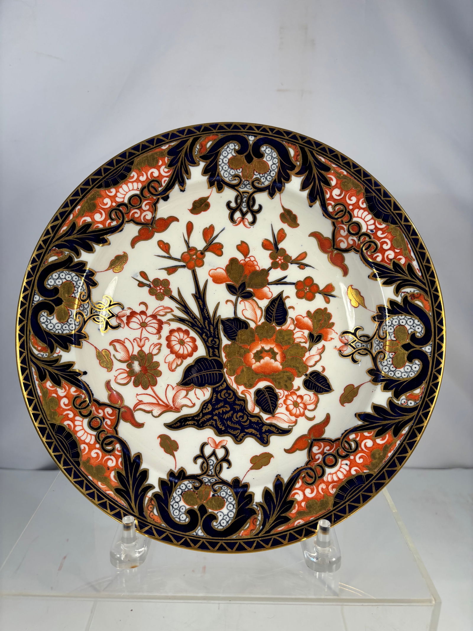 An English Derby Porcelain Imari-Palette Plate, Late 18th Century (1 of 8)