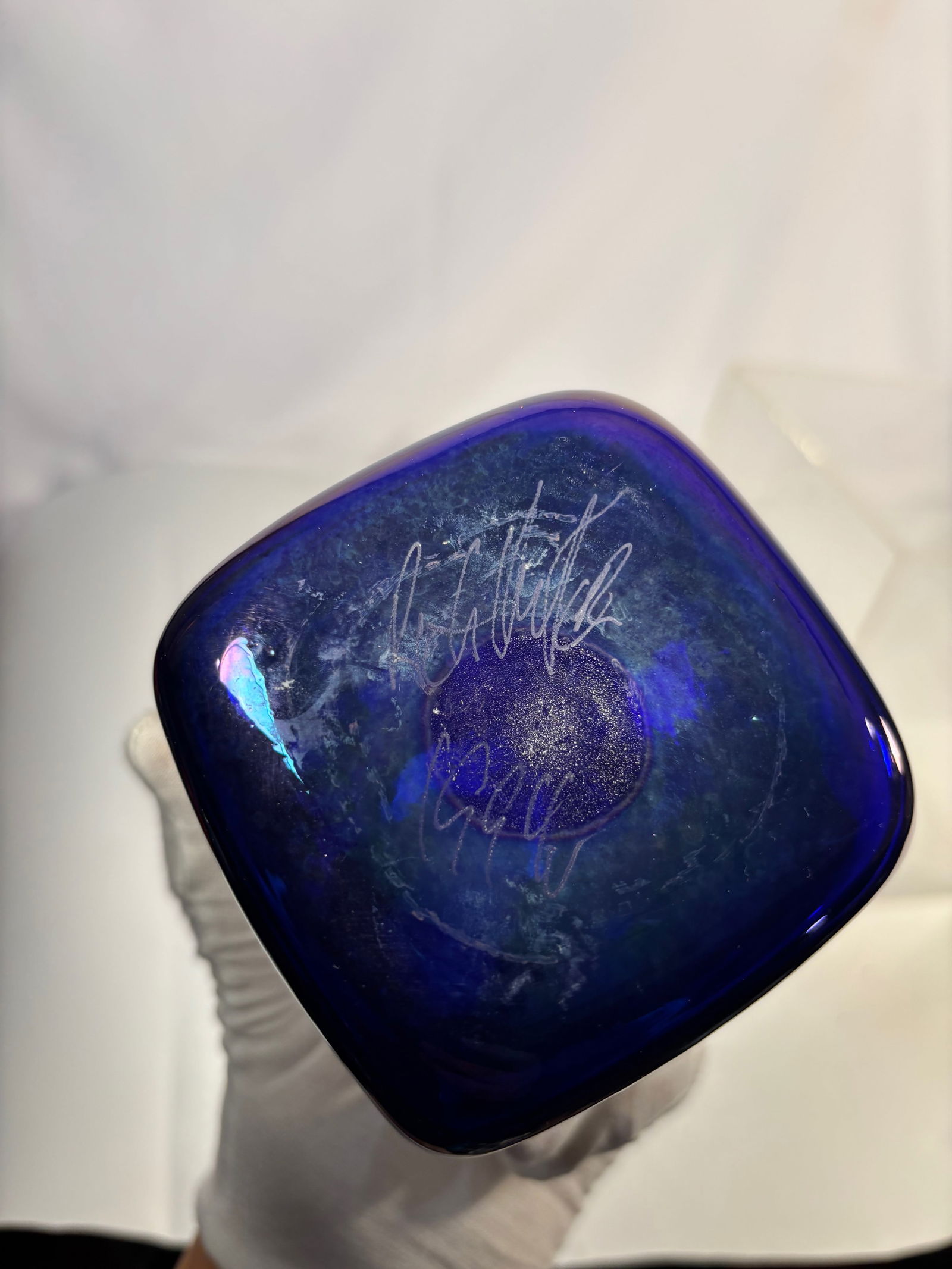 A Signed Art Glass Vessel, Dated 1994 - 8
