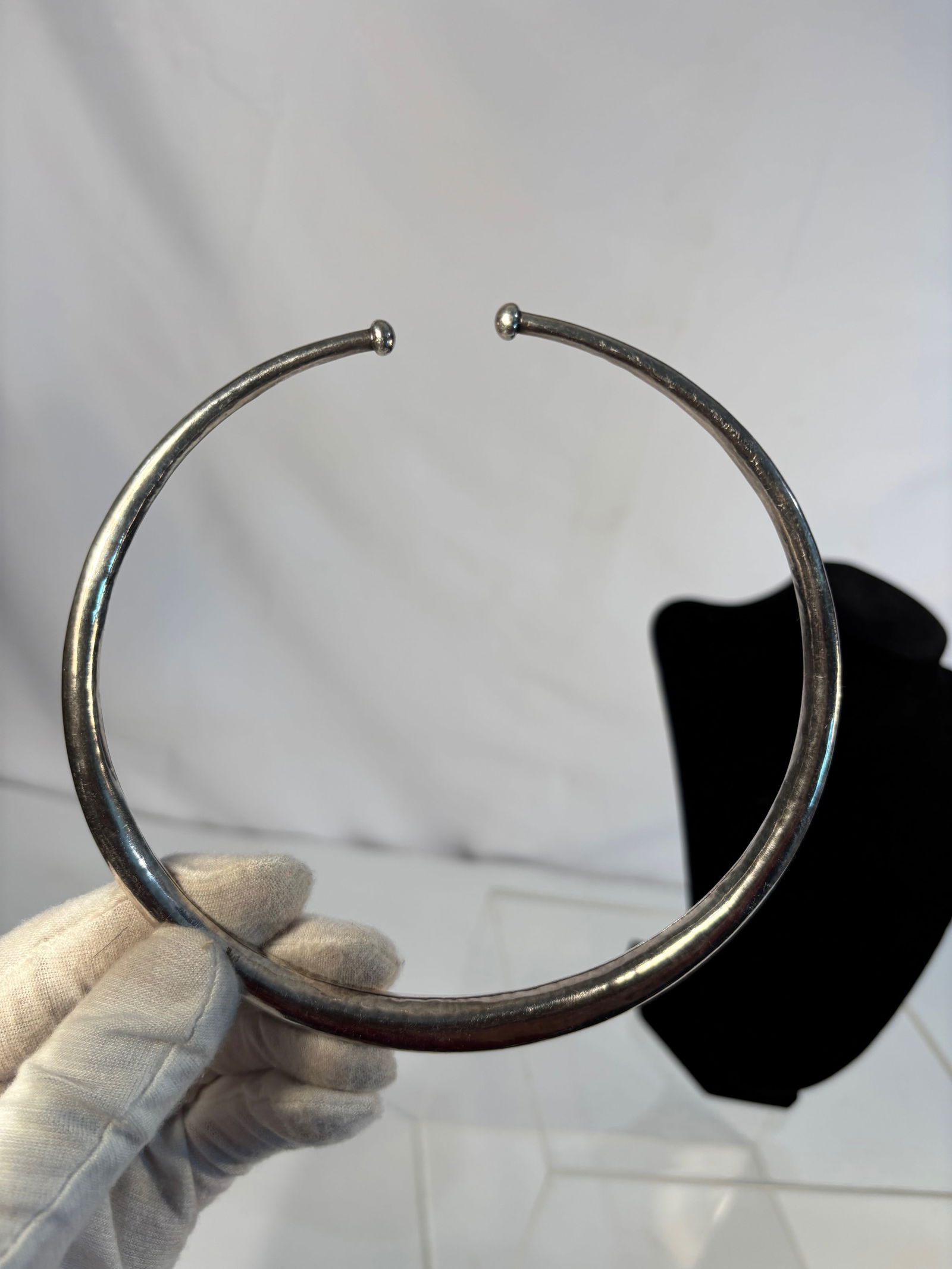 A Silver Torque-Style Collar Necklace - 5