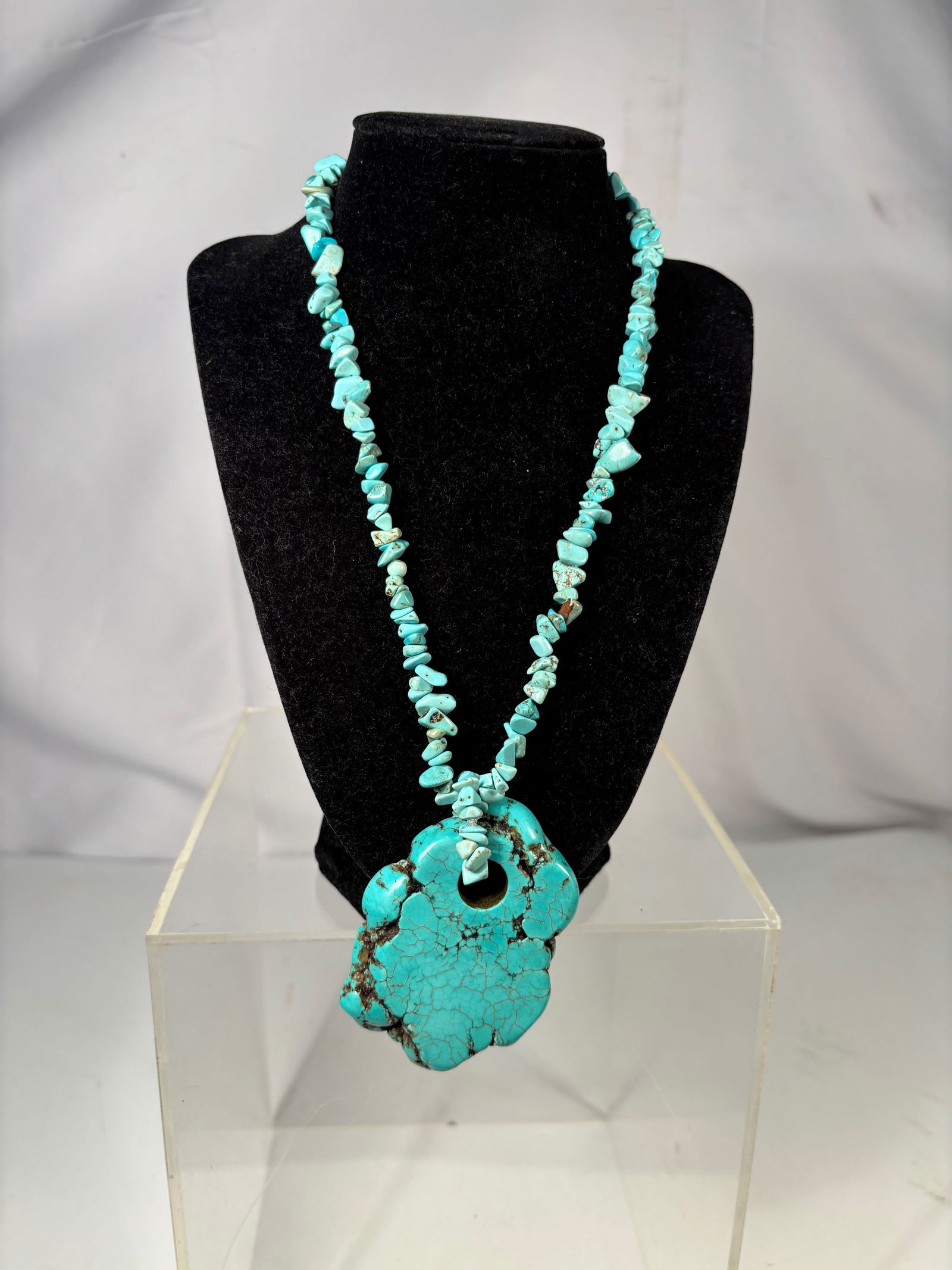 A Turquoise Chip Bead Necklace with Large Pendant (1 of 7)