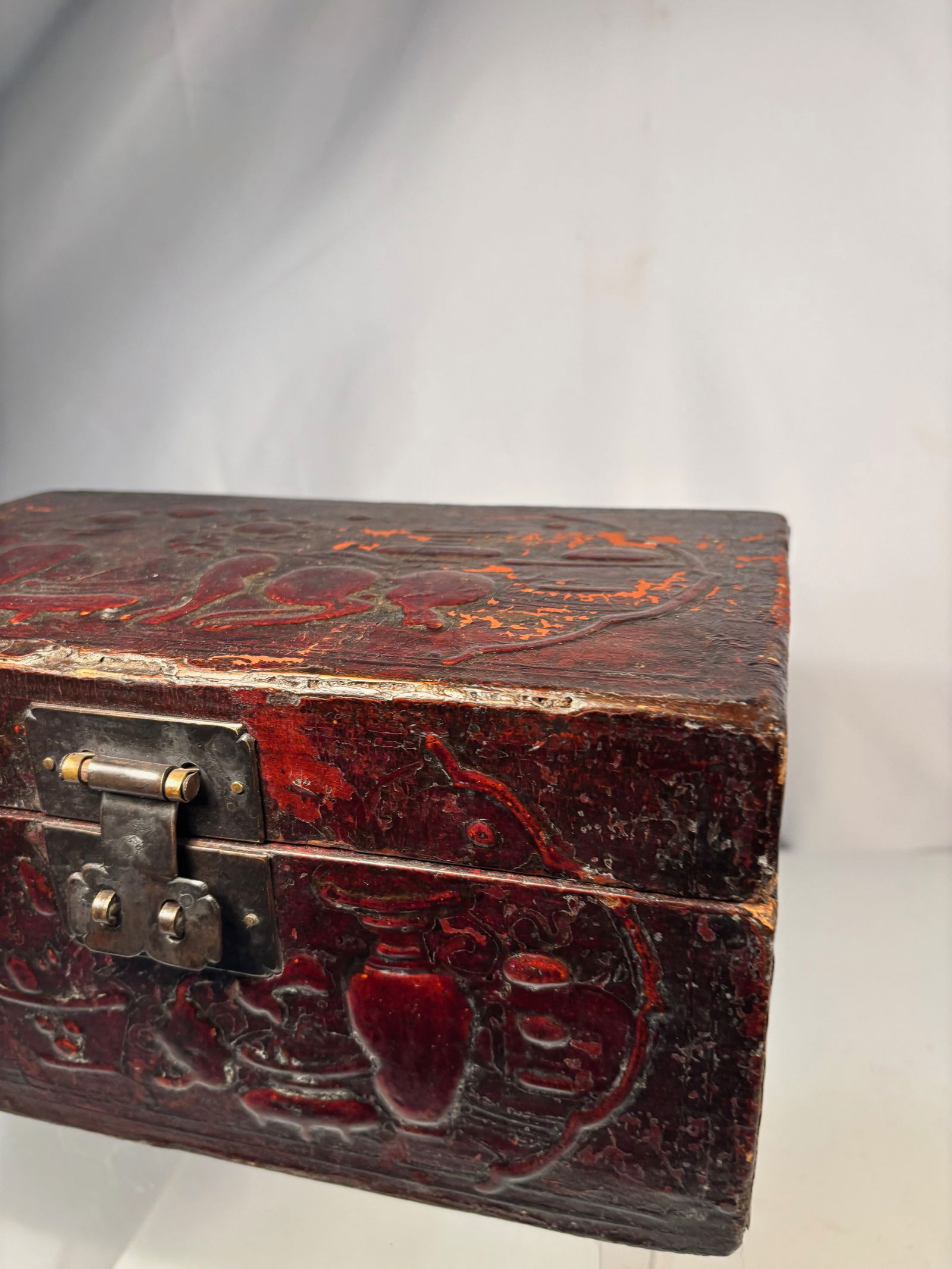 A Chinese Carved Laquer Box - 4