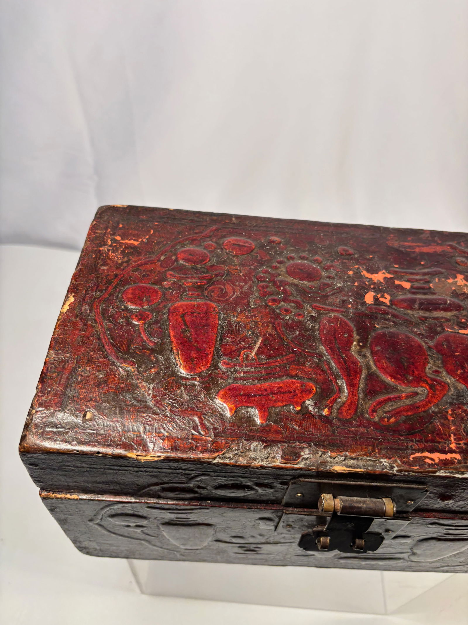 A Chinese Carved Laquer Box - 6