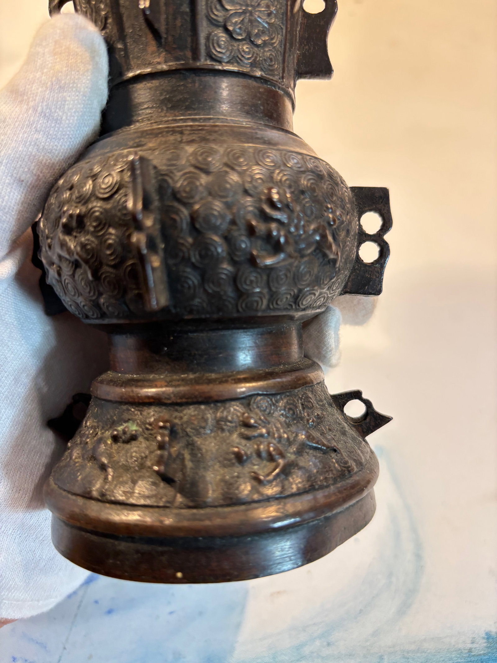 A Chinese Bronze vase - 8