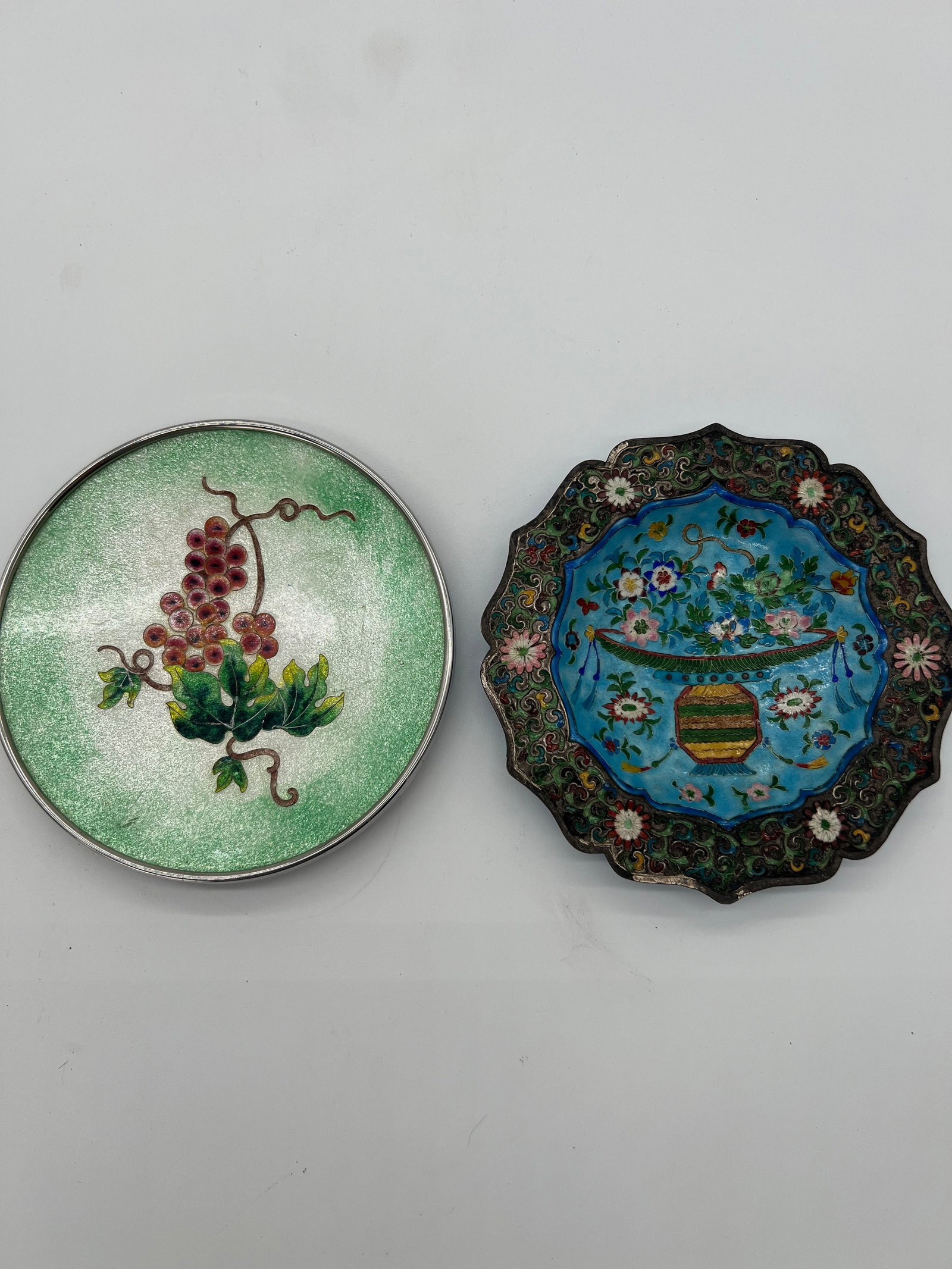 Set of two enamel and cloisonné plate and incense burner with Mark: 19th century; Dimensions?Length of plate: 4 inches ; Height of the incense burner: 3 1/4 inches.