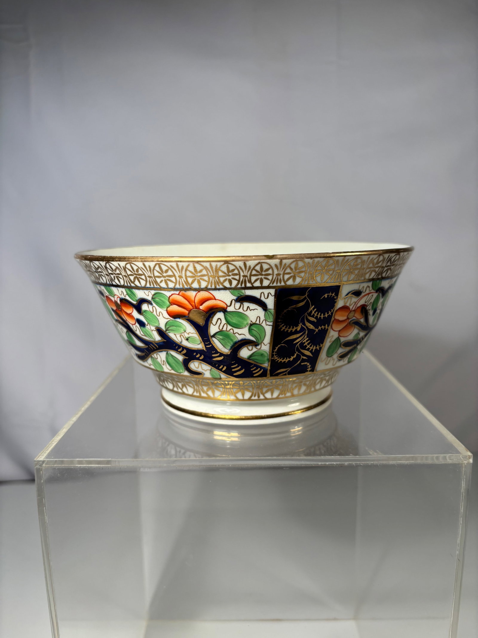 An English Porcelain Imari-Style Bowl (1 of 12)