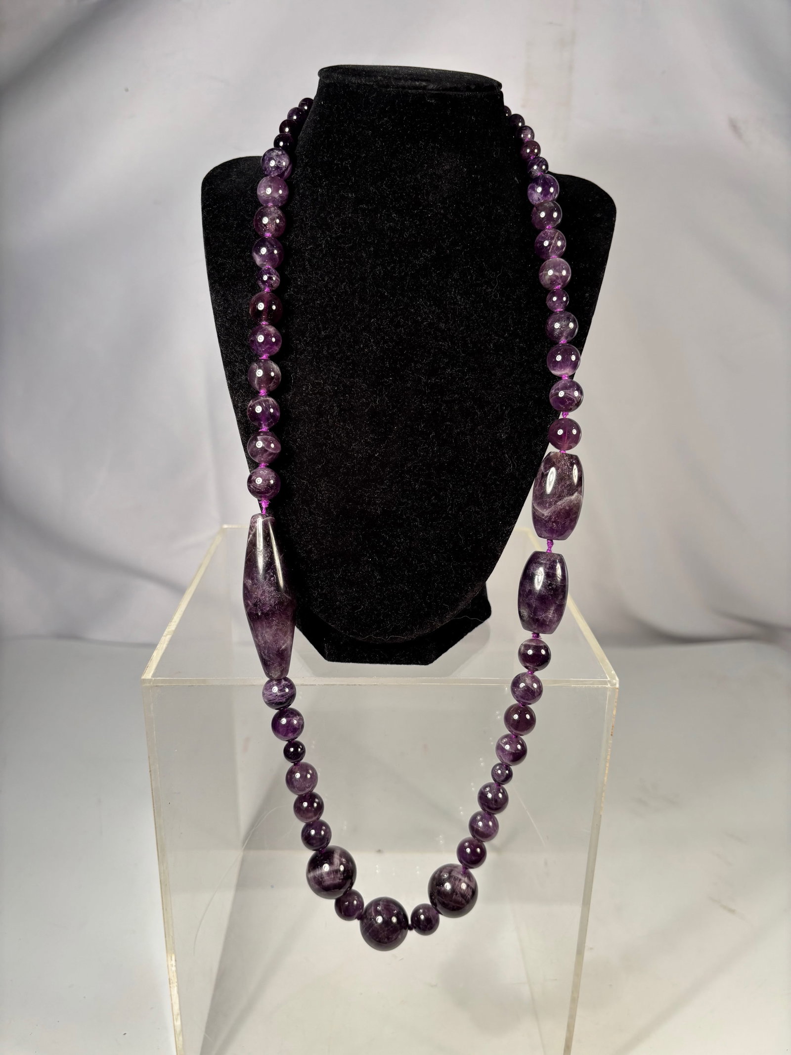 A Natural Amethyst Bead Necklace 180grams (1 of 8)