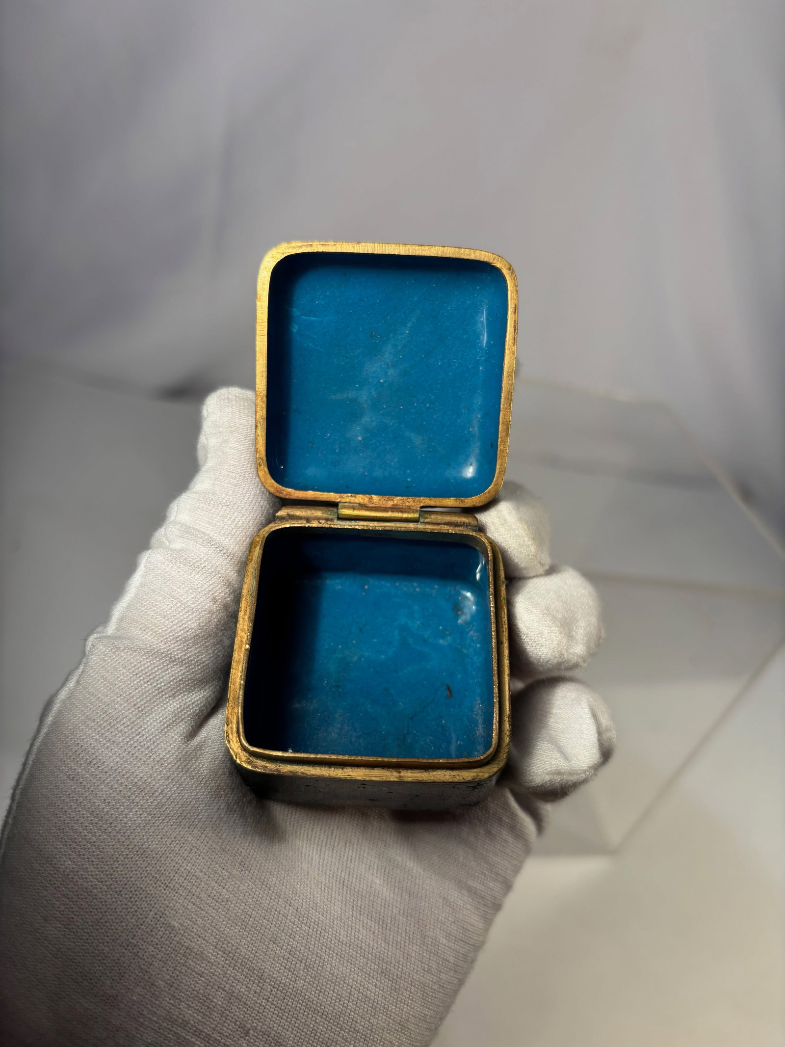 Preview at Liveauctioneers.com - 9