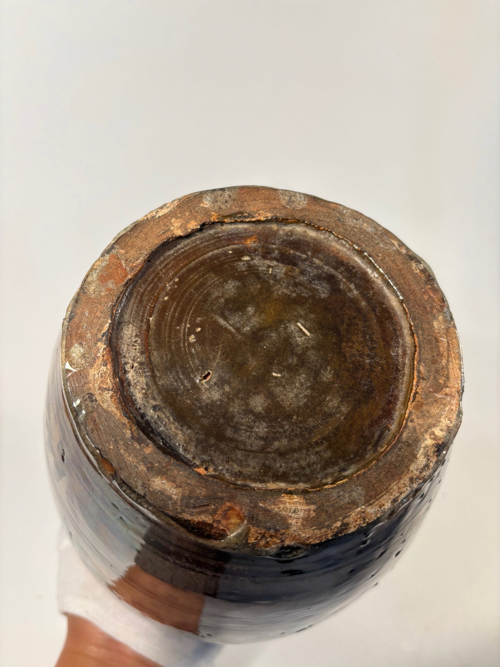 A Chinese Brown- glazed ceramic Jar - 3