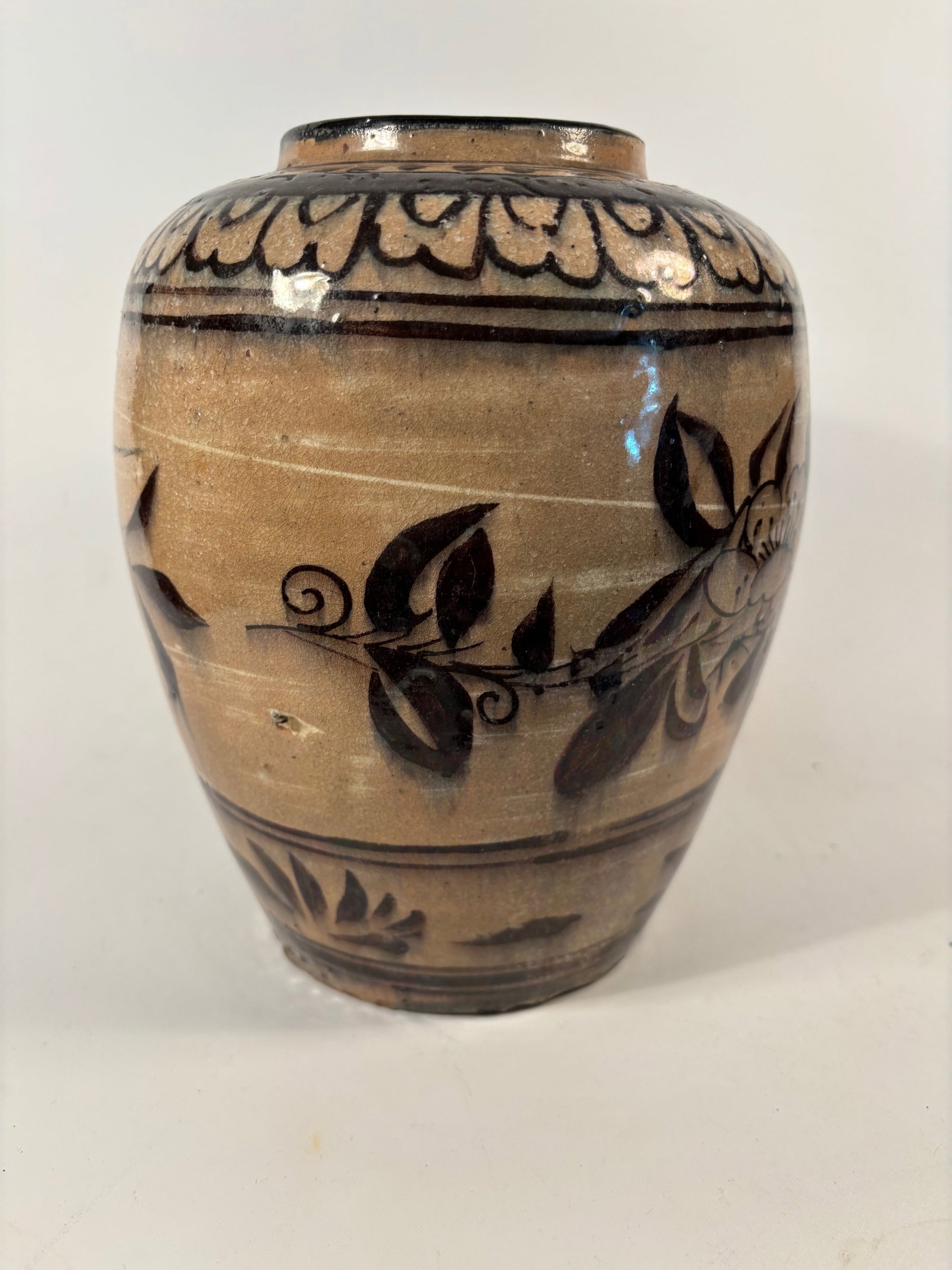 A Chinese Brown- glazed ceramic Jar - 8