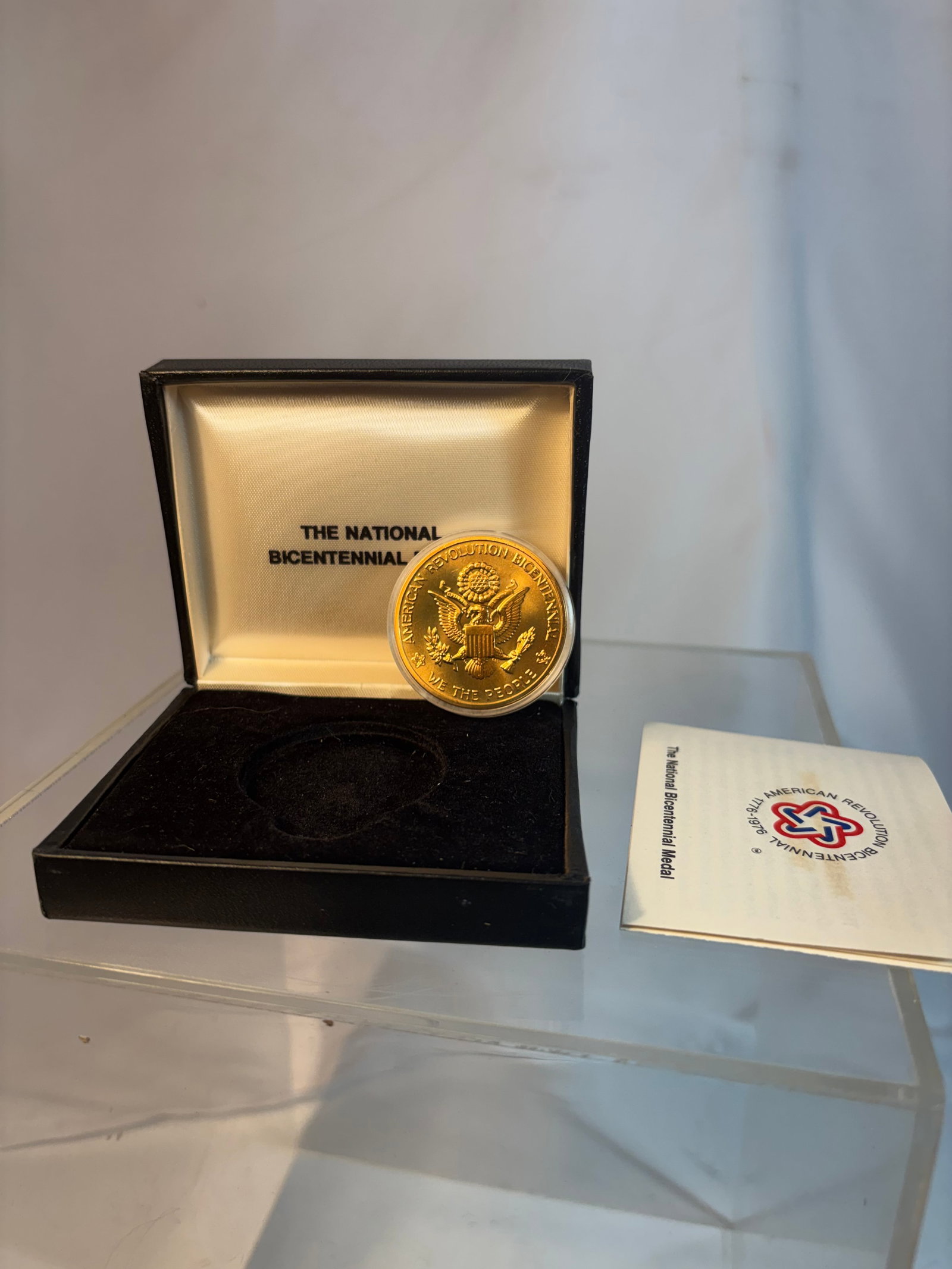 1976 National Bicentennial Gold-Tone Commemorative Medal with Presentation Case (1 of 5)