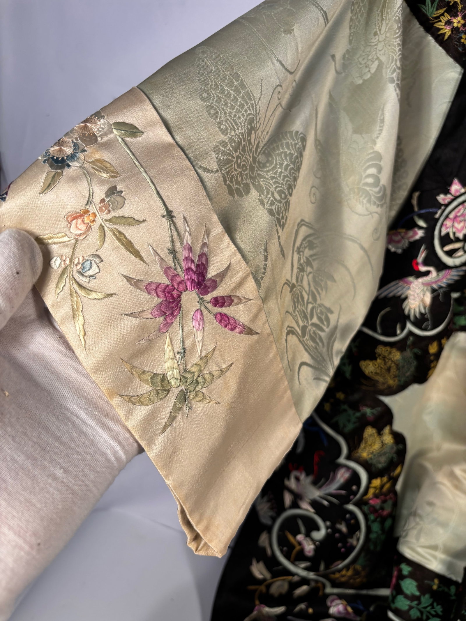 A Chinese Embroidered Silk Jacket - 10