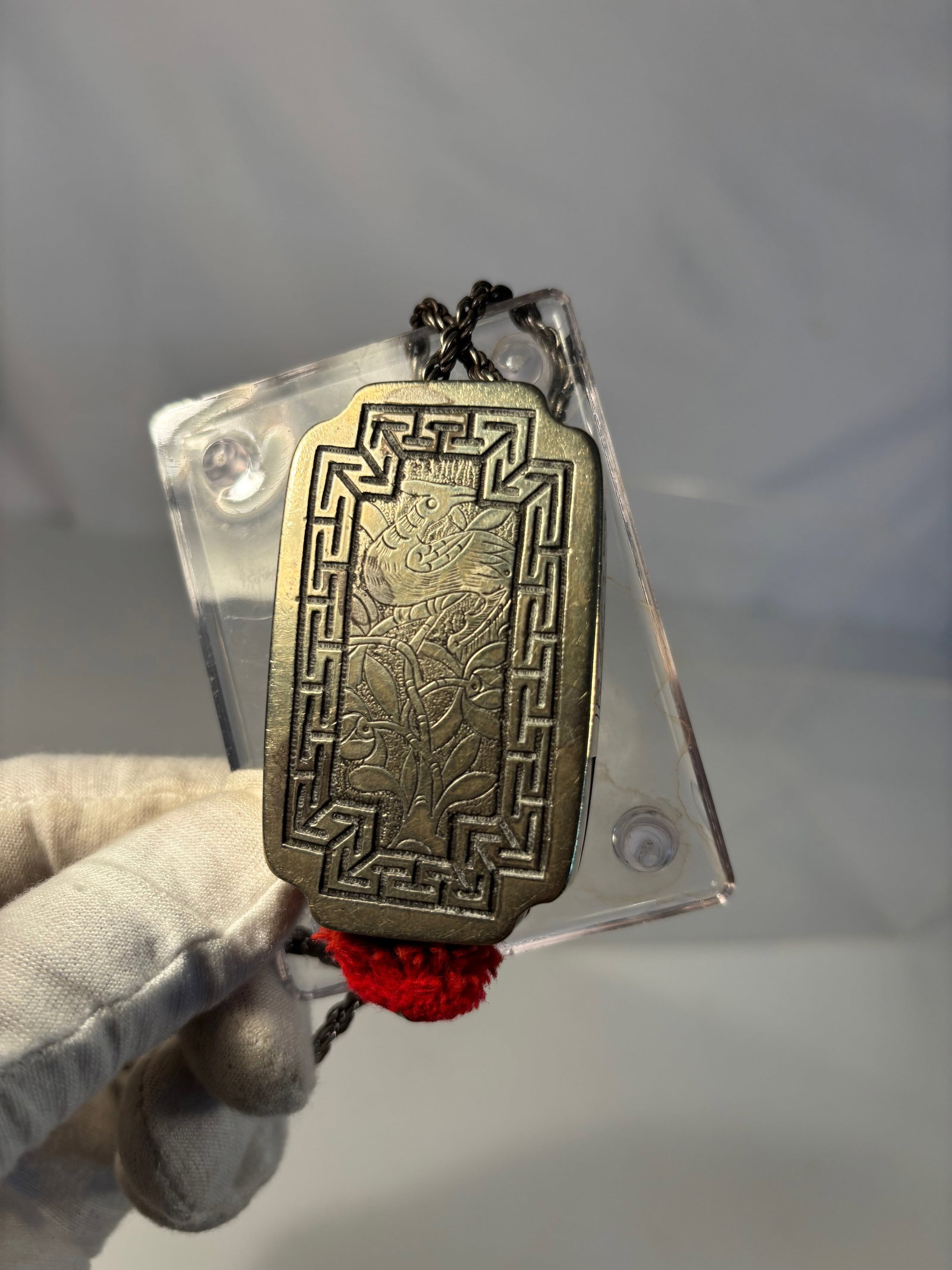 A Chinese White Brass (Baitong) Snuff Box: Qing dynasty(1644-1912); Finely crafted Chinese white brass (baitong) snuff box, of rectangular form with hinged cover, the surface with a warm patina from age and use. White brass, also known as bait
