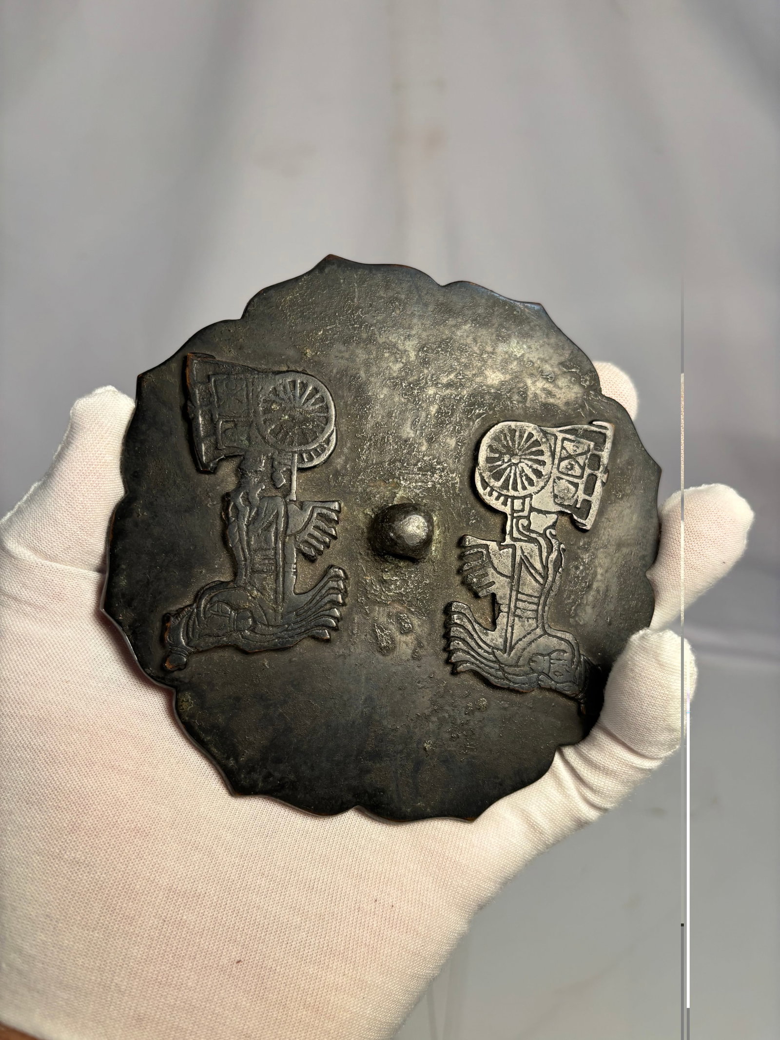Korean Goryeo Bronze Mirror of Eight-Lobed Form, possibly 10th–14th Century (1 of 6)