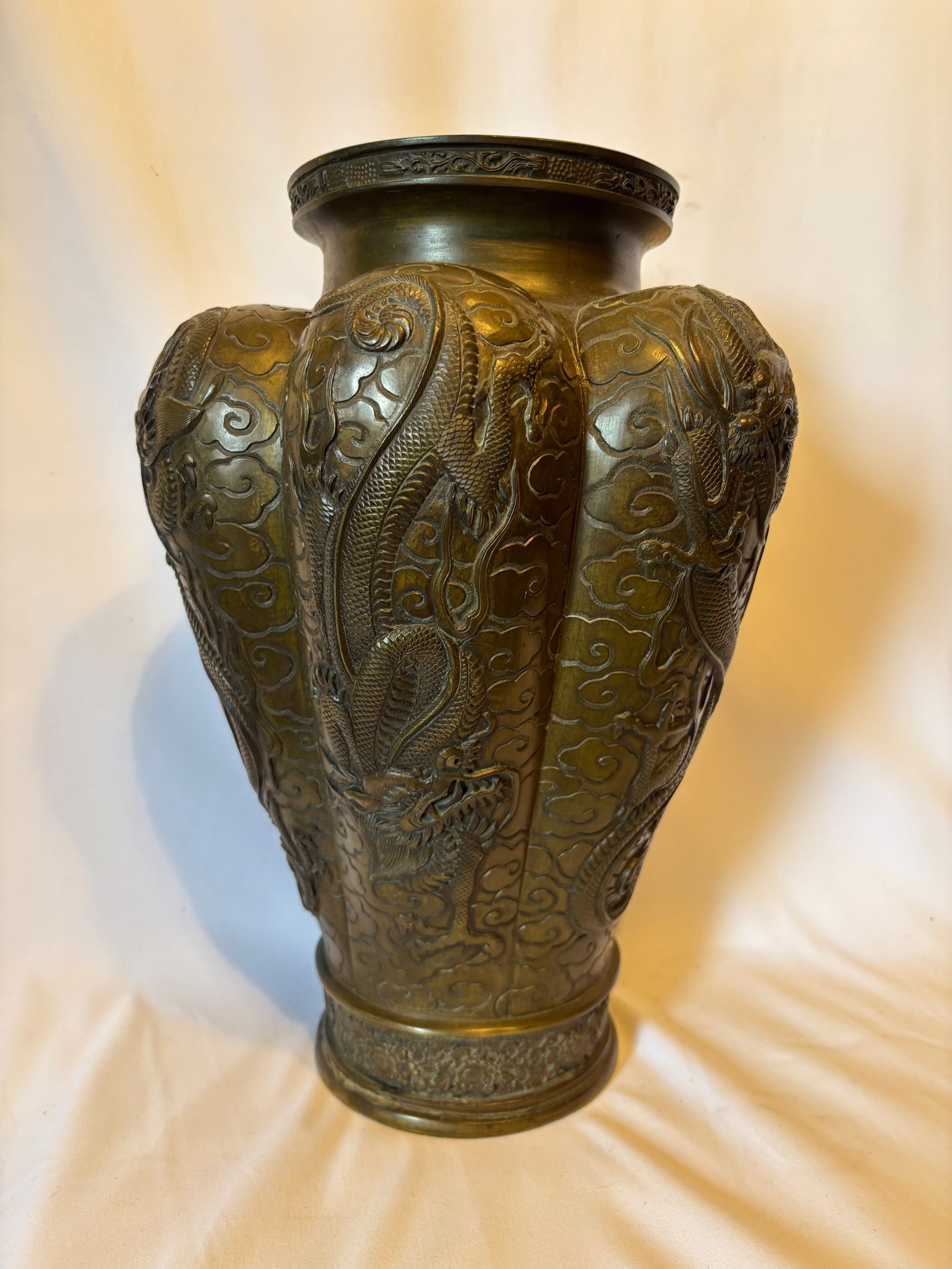 A Large Japanese Meiji Bronze Dragon Decorated Vase (1 of 13)