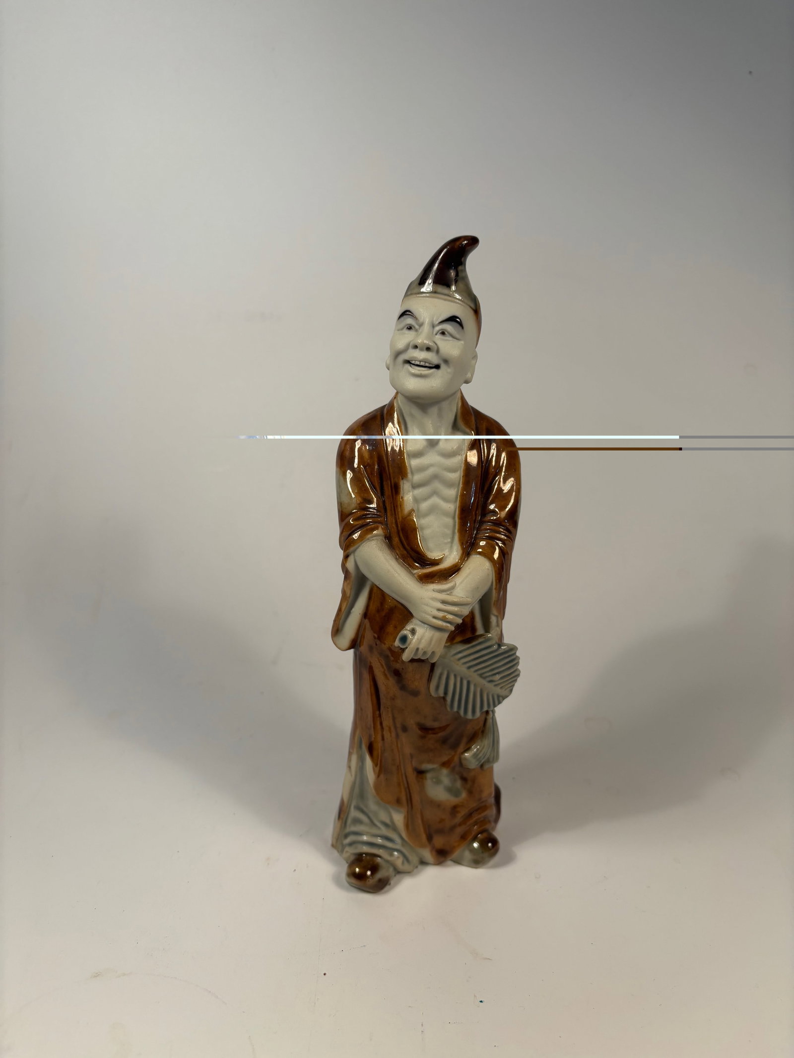 A Chinese Famille rose procelain statue (1 of 11)