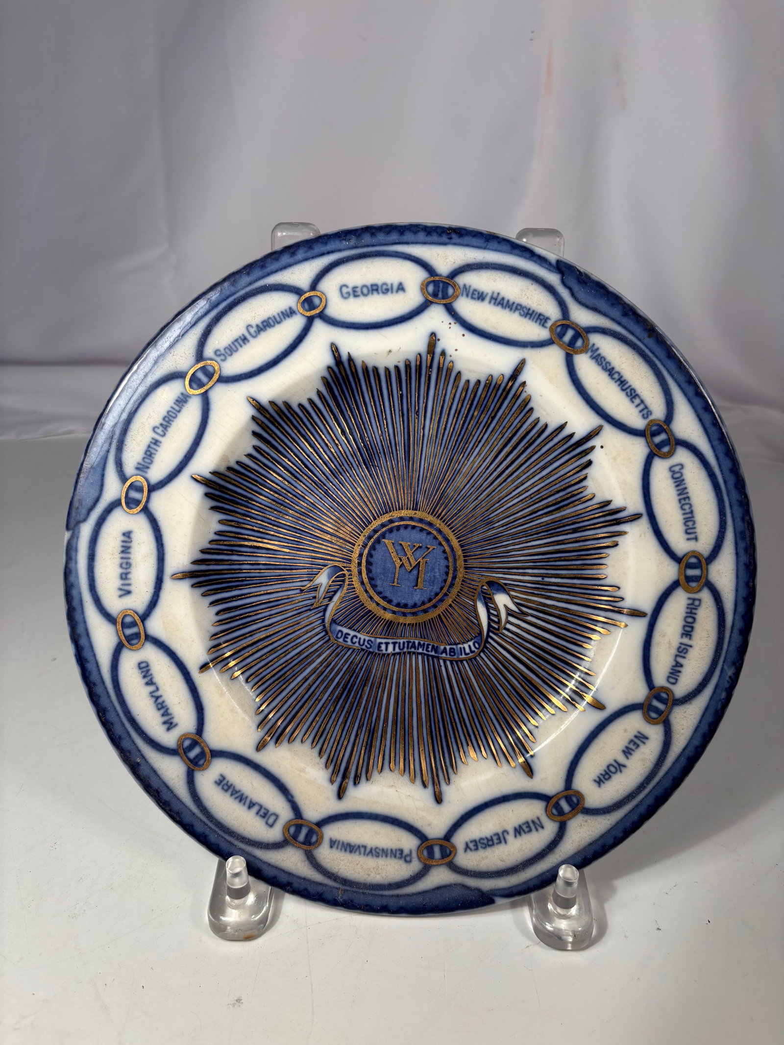 Vintage Masonic Freemasonry Commemorative Plate, Woods Burslem England, Martha Washington Pattern: Vintage Masonic commemorative porcelain plate by Woods Burslem, England, featuring a central Freemasonry emblem surrounded by the names of U.S. presidents who were members of the Masonic fraternity. T