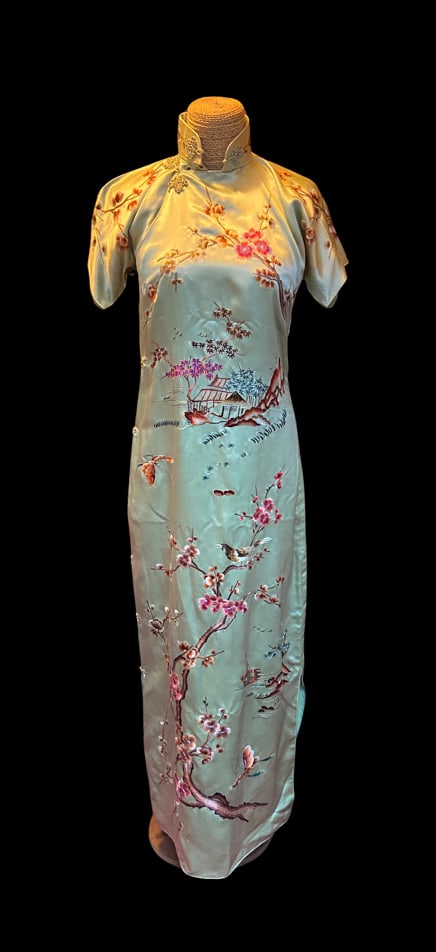 Vintage Shanghai Jiahe Hand-Embroidered Silk Satin Chinese Cheongsam (Qipao): Elegant vintage Chinese qipao by Shanghai Jiahe Garment Factory . Crafted from luxurious silk satin and beautifully hand embroidered with traditional Chinese motifs including blossoming plum branches,