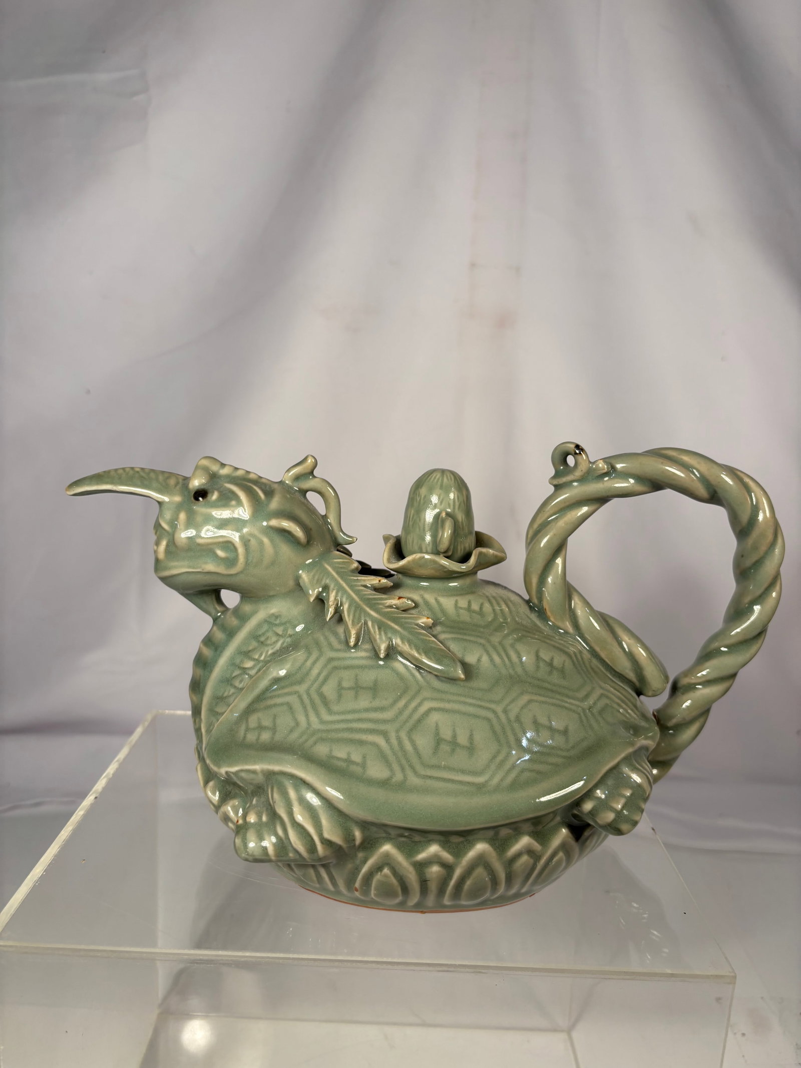 Korean Celadon Glazed Mythical Beast-Form Teapot (1 of 10)