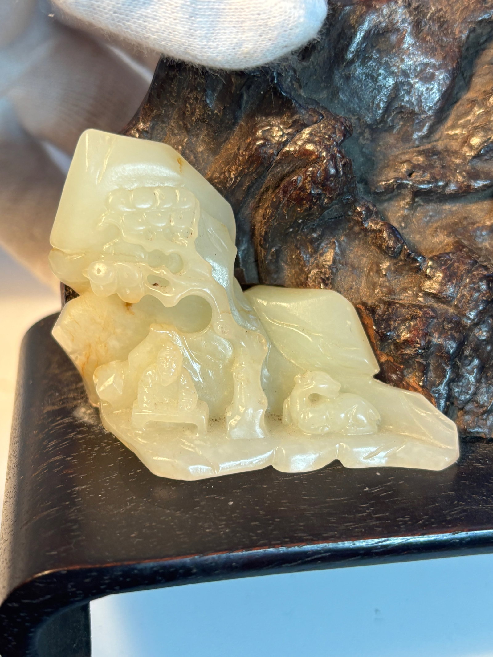 A Chinese nephrite jade artwork statue - 9