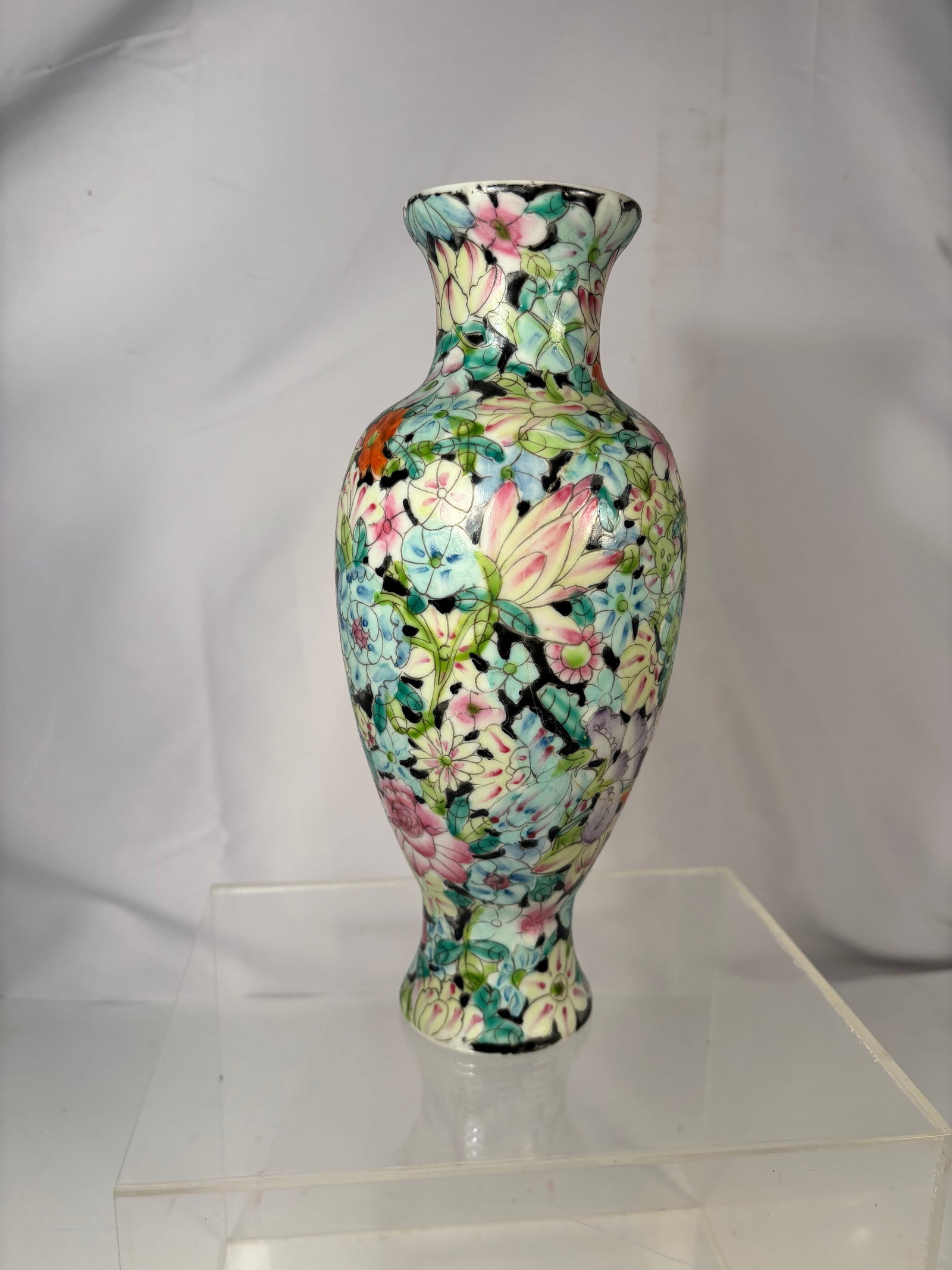 A Chinese Famille Rose Millefleur Porcelain Vase