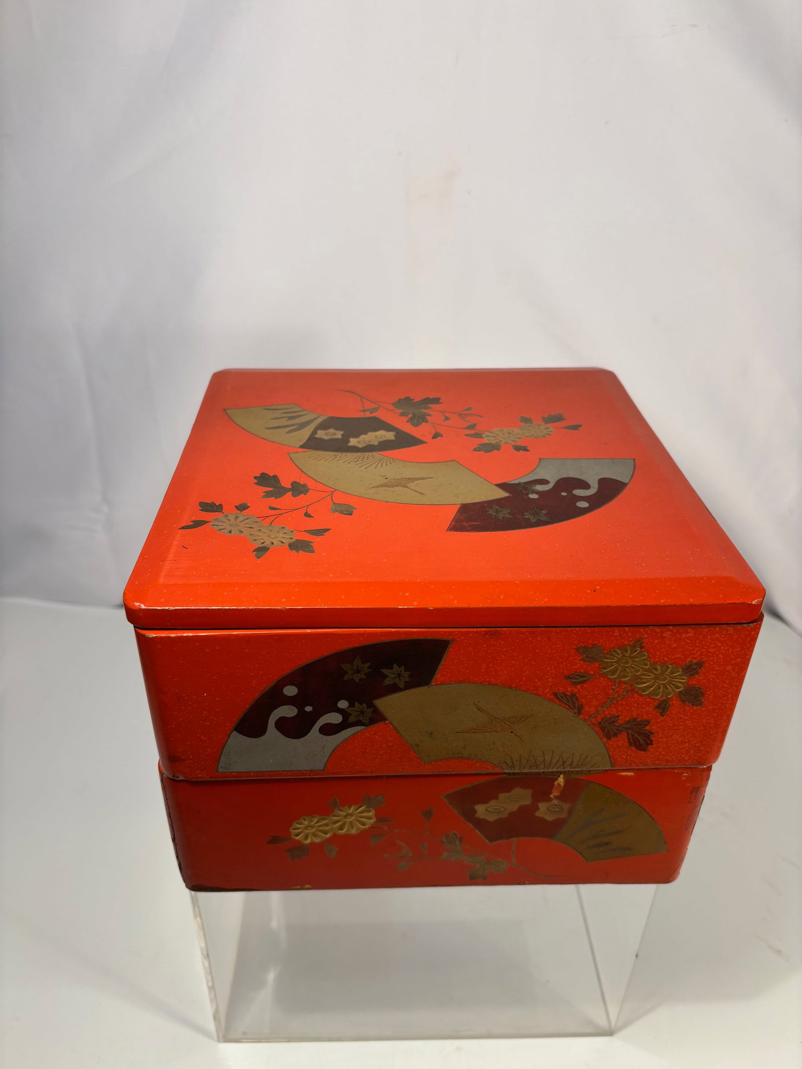 Japanese Red Lacquer Box (Interior View), Edo–Meiji Period: The interior of a Japanese lacquerware box finished in a rich cinnabar-red lacquer. The surface shows characteristic age lines and wear along the joints, consistent with traditional urushi lacquer con