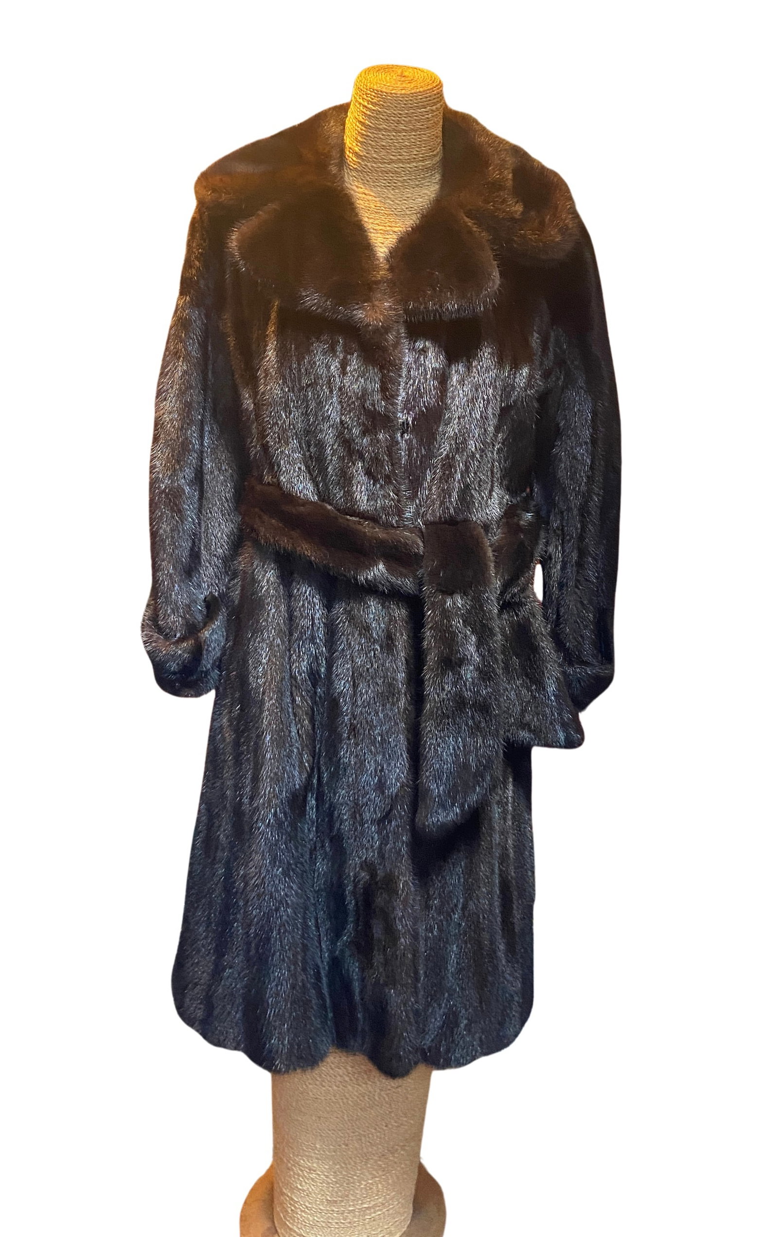 Thorpe Evanston Furs Dark Mahogany Mink Fur Coat with Belt: Vintage dark mahogany mink fur coat retailed by Thorpe Evanston Furs (Illinois). Featuring a luxurious shawl collar, matching fur belt, and elegant full-length silhouette. Interior retains original Th