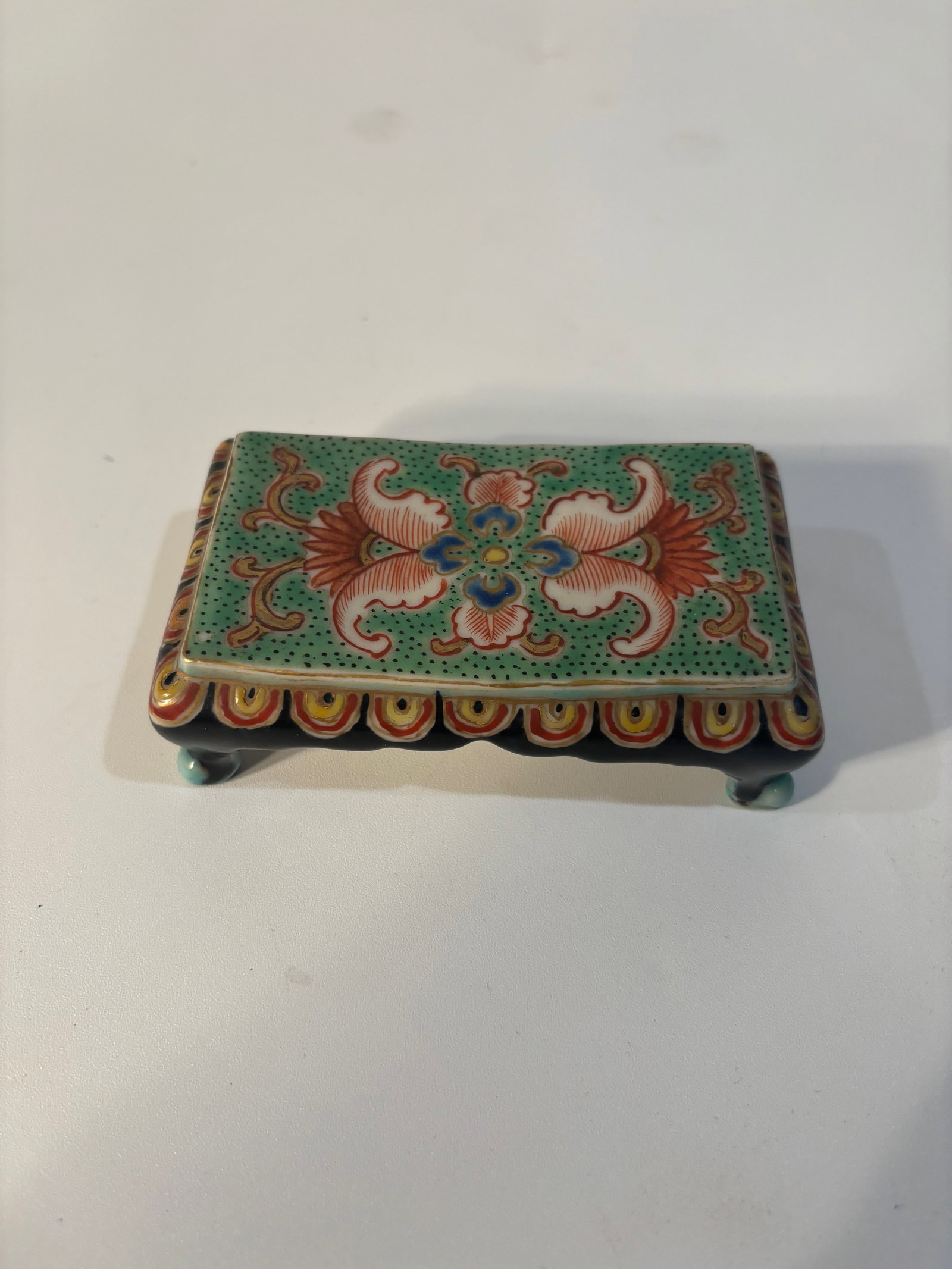 A Japanese famille rose porcelain ink bed
