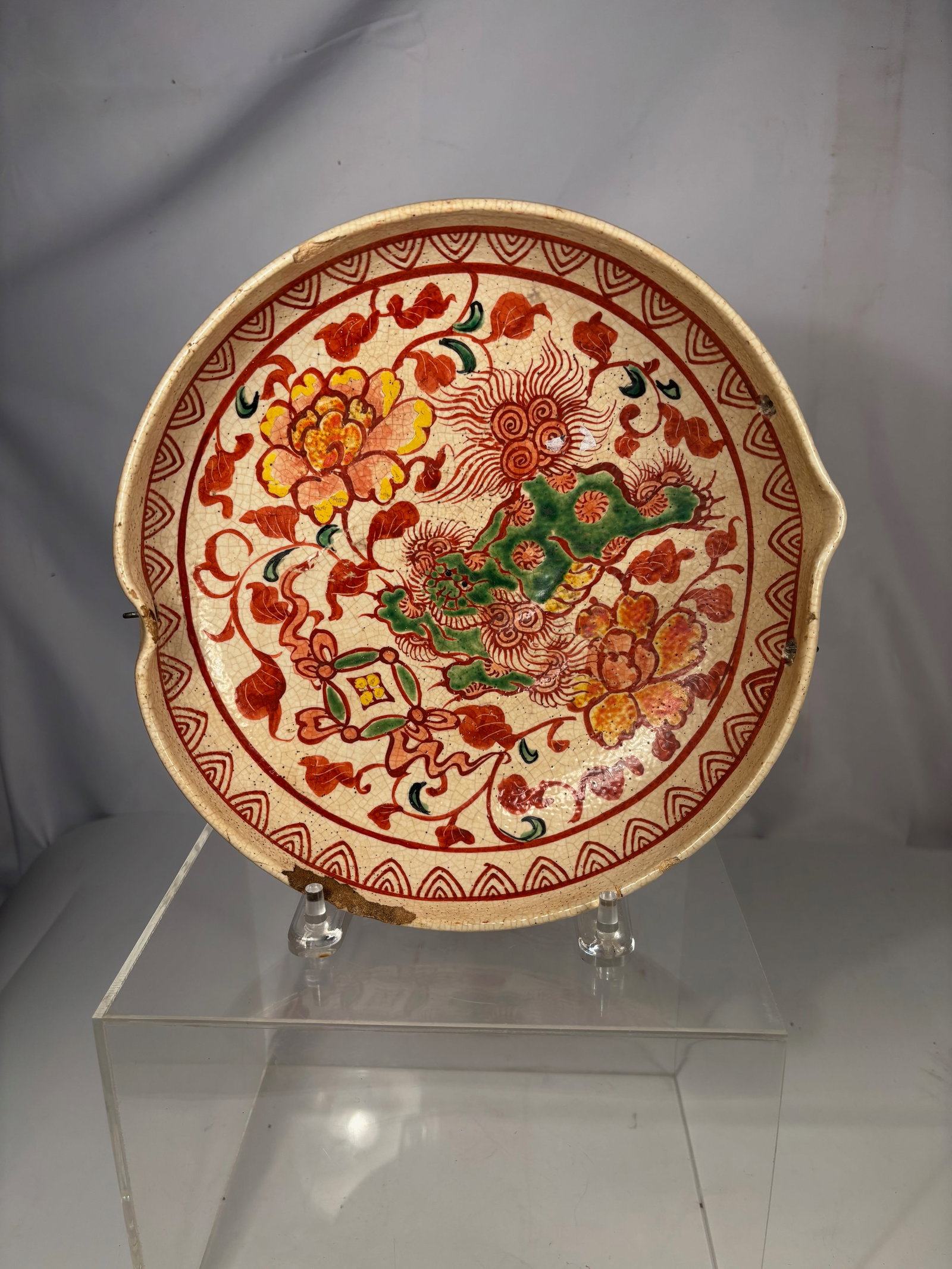 A Japanese Kutani Shozan style porcelain charger, Meiji period, late 19th century