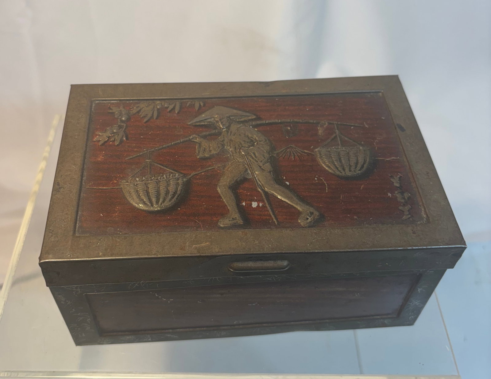 Huntley & Palmers English Japonisme Biscuit Tin / Decorative Box (1 of 9)