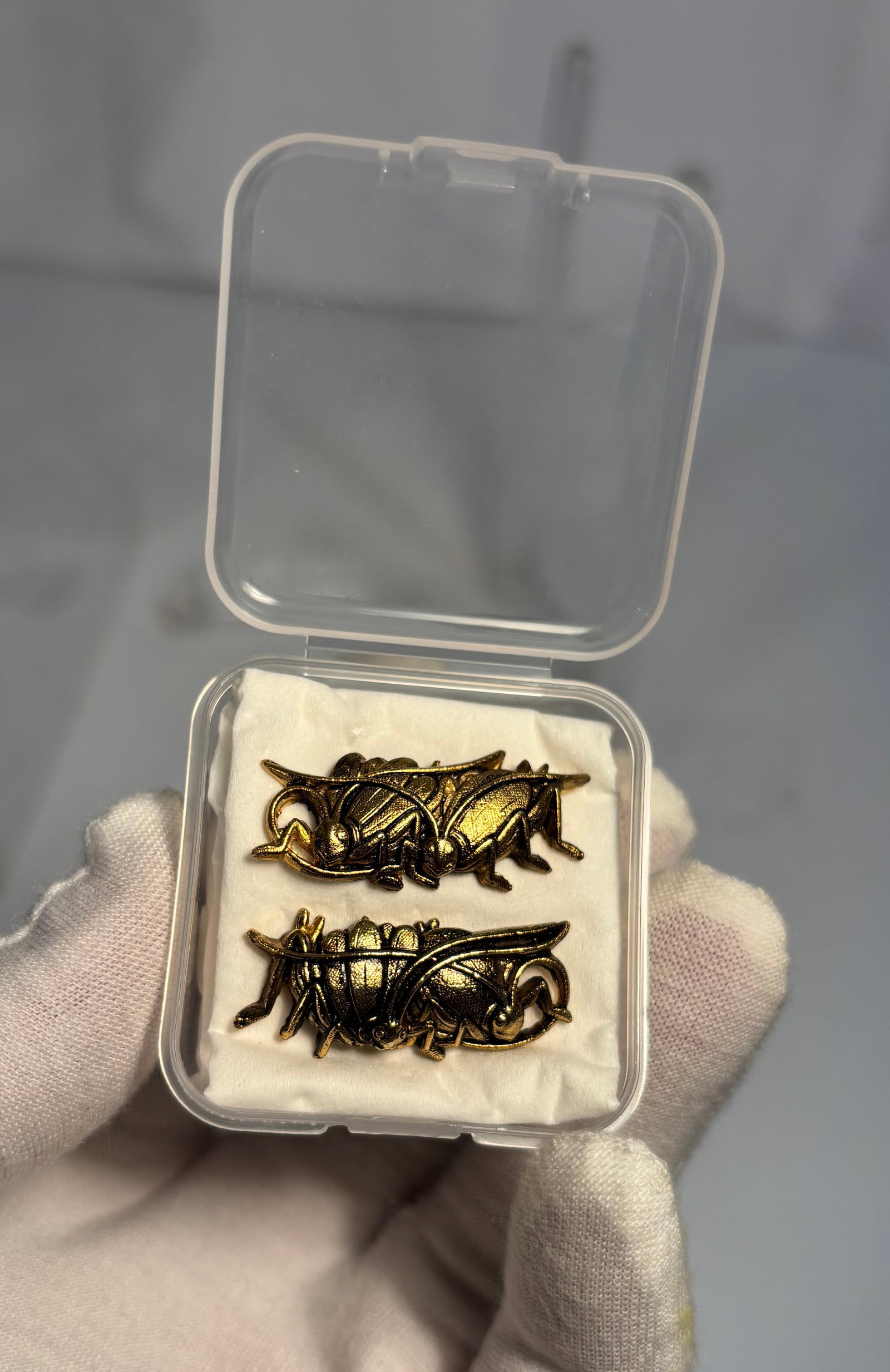 Japanese Edo-Meiji Gilt-Metal Cricket Menuki Sword Fittings, Pair, 19th Century, Late Edo Period