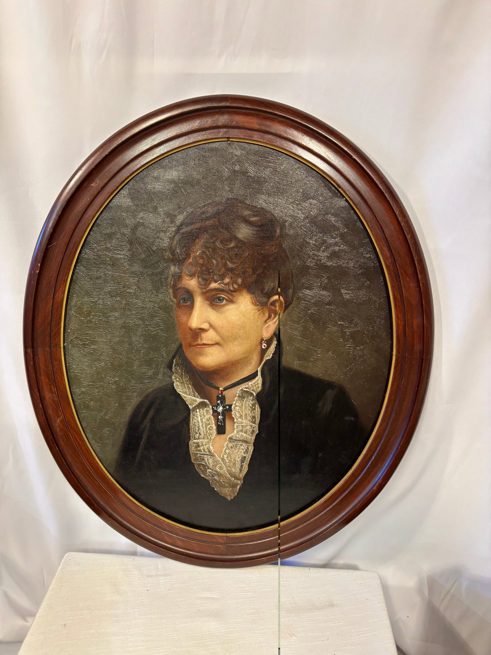 Antique 19th-Century Victorian Portrait of a Lady, Oil on Canvas, Oval Frame