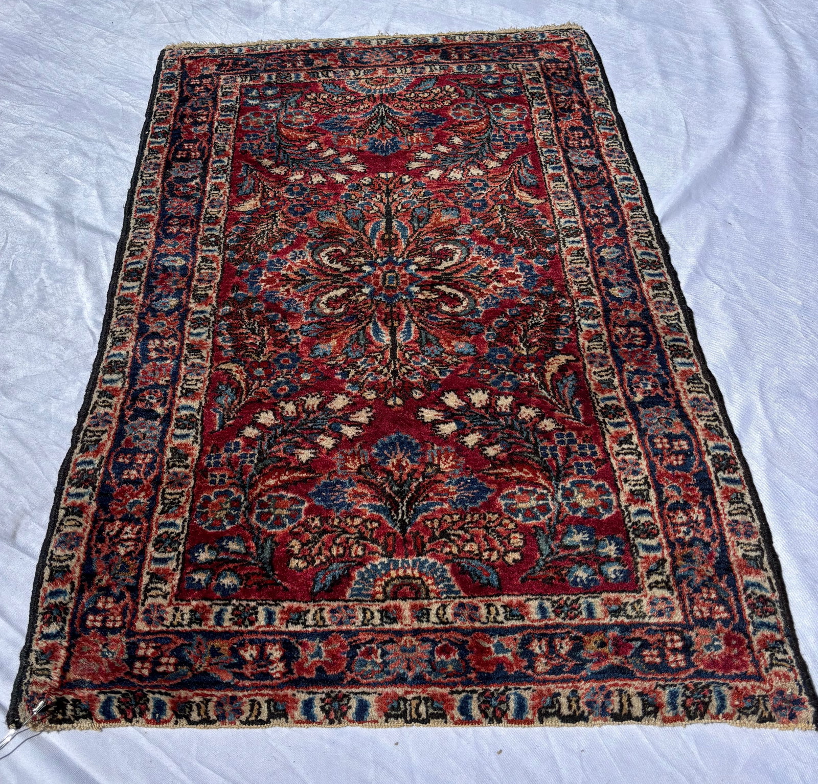 Antqiue Persian Style Floral Carpet 47 x 28 in.