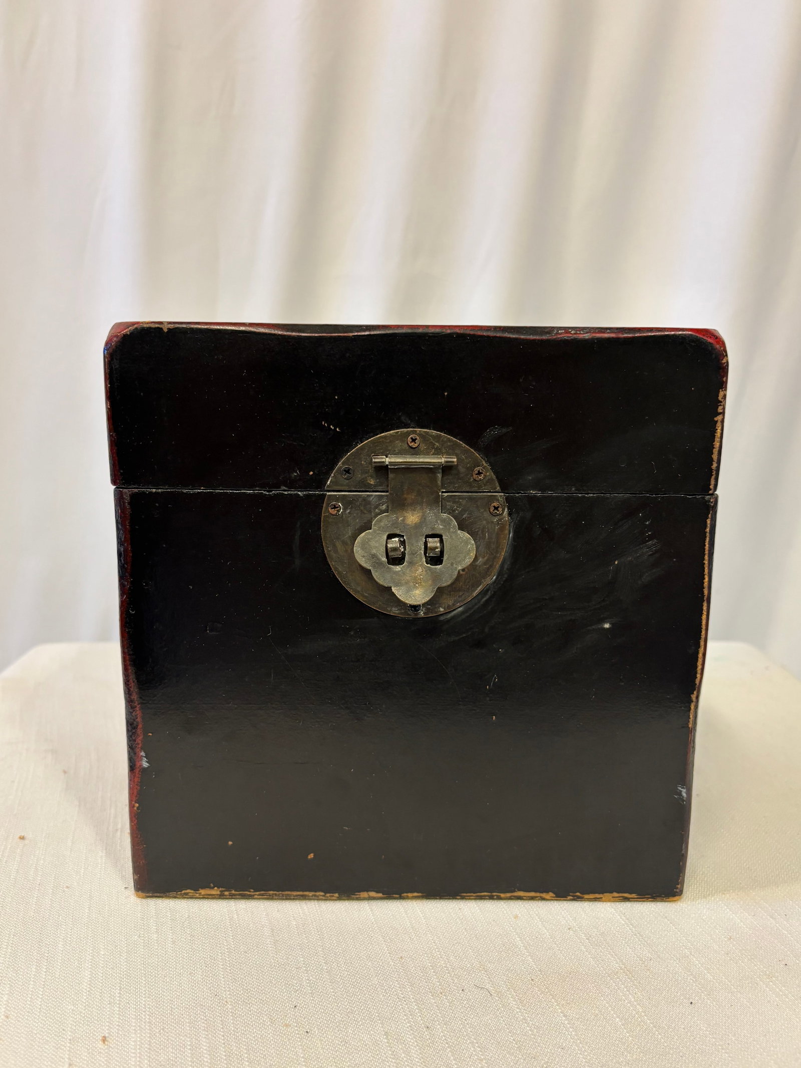 Chinese Black Lacquered Wood Seal Box with Brass Hardware, 18-19th century (1 of 9)